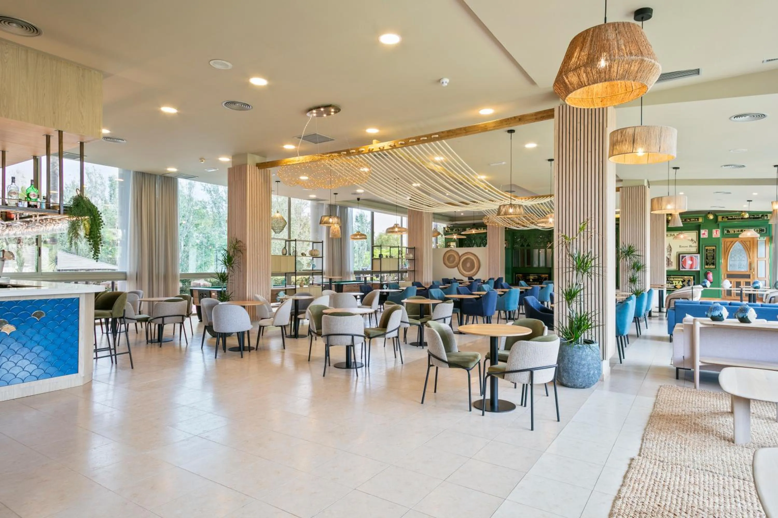 Lounge or bar in Sol Costa Daurada