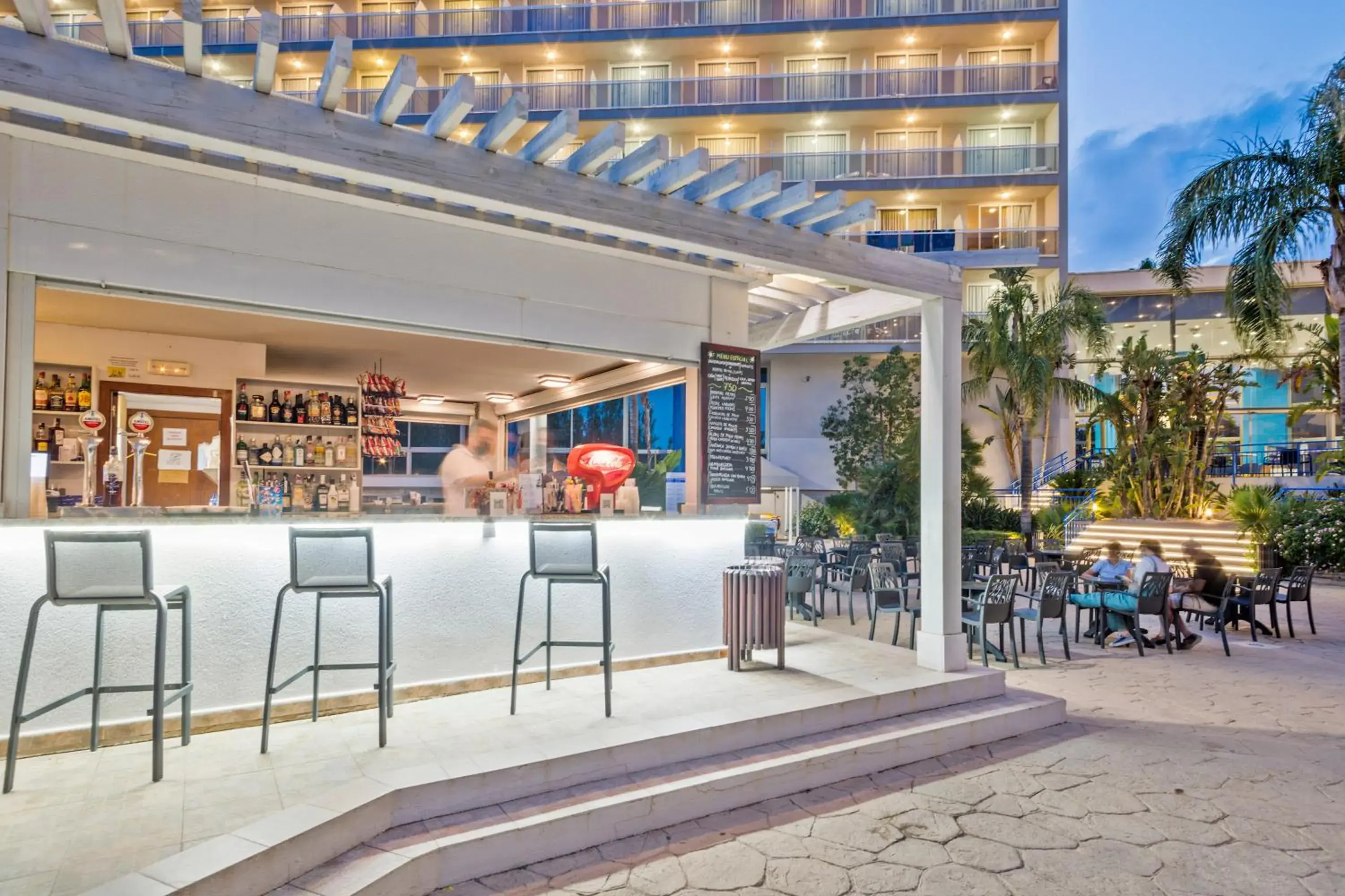 Property building in Sol Costa Daurada Property building in Sol Costa Daurada