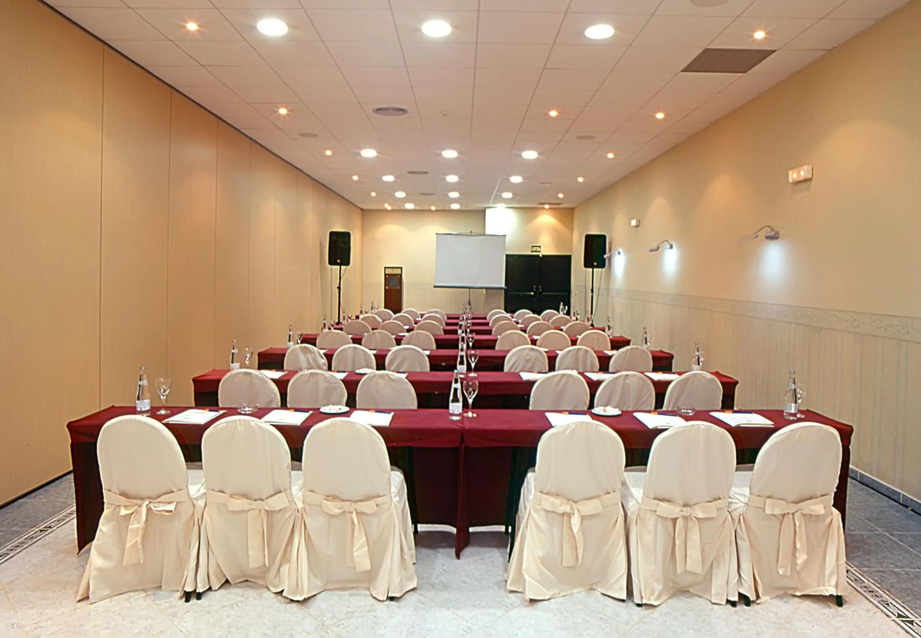 Business facilities in Sol Costa Daurada