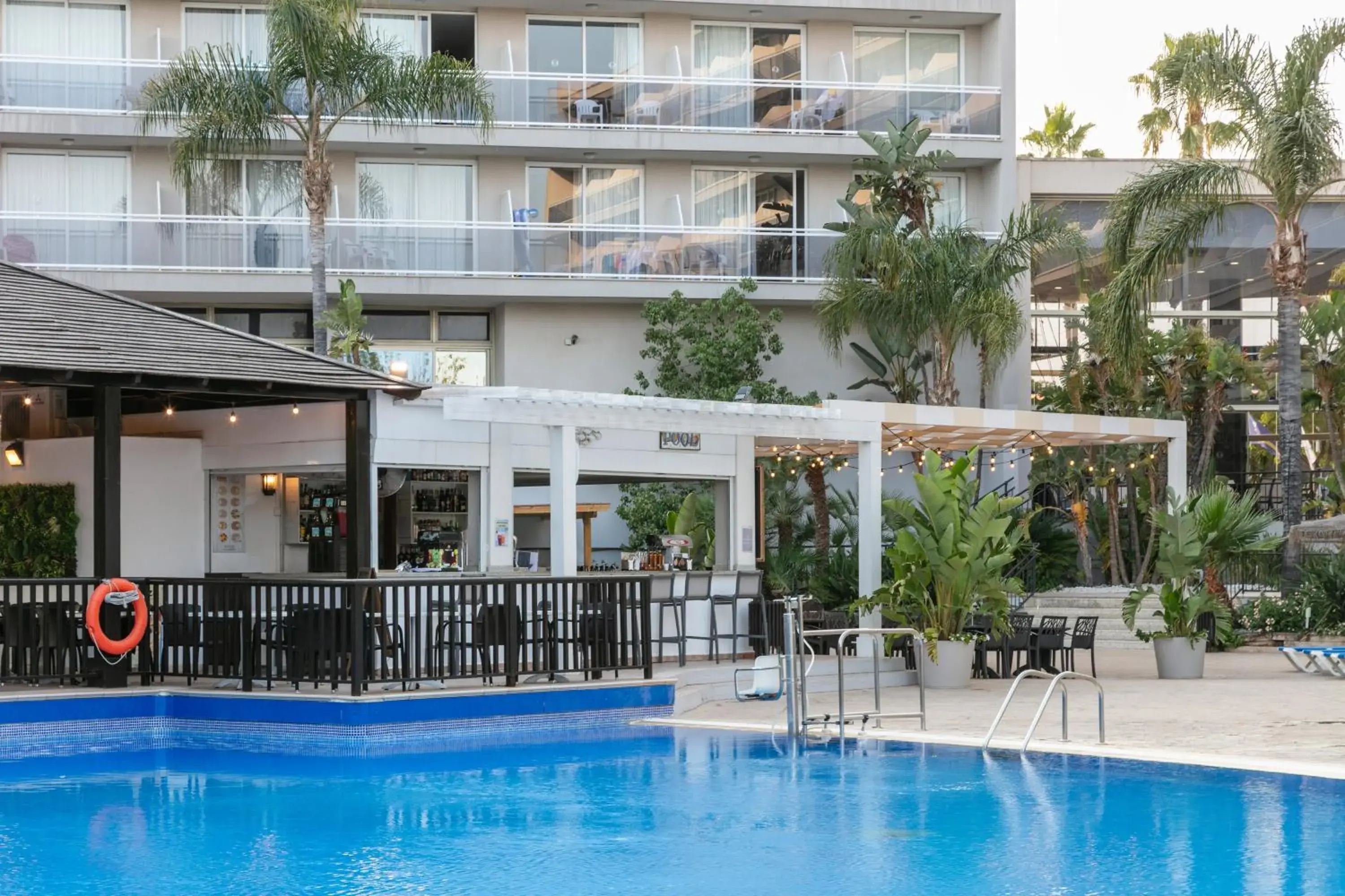 Property building in Sol Costa Daurada Property building in Sol Costa Daurada