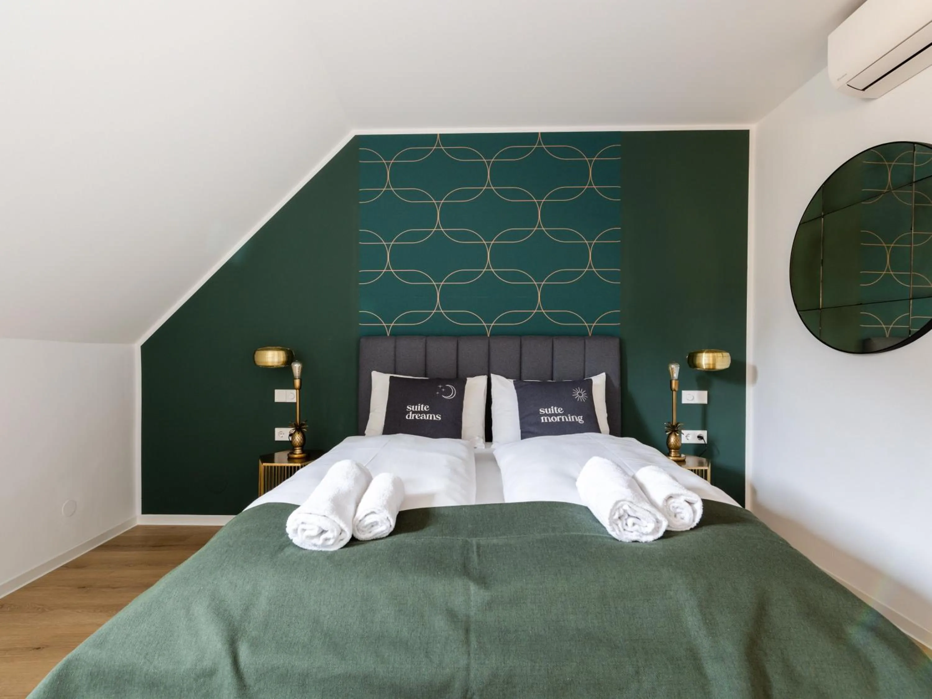 Bed in Limehome Klagenfurt Goessgasse