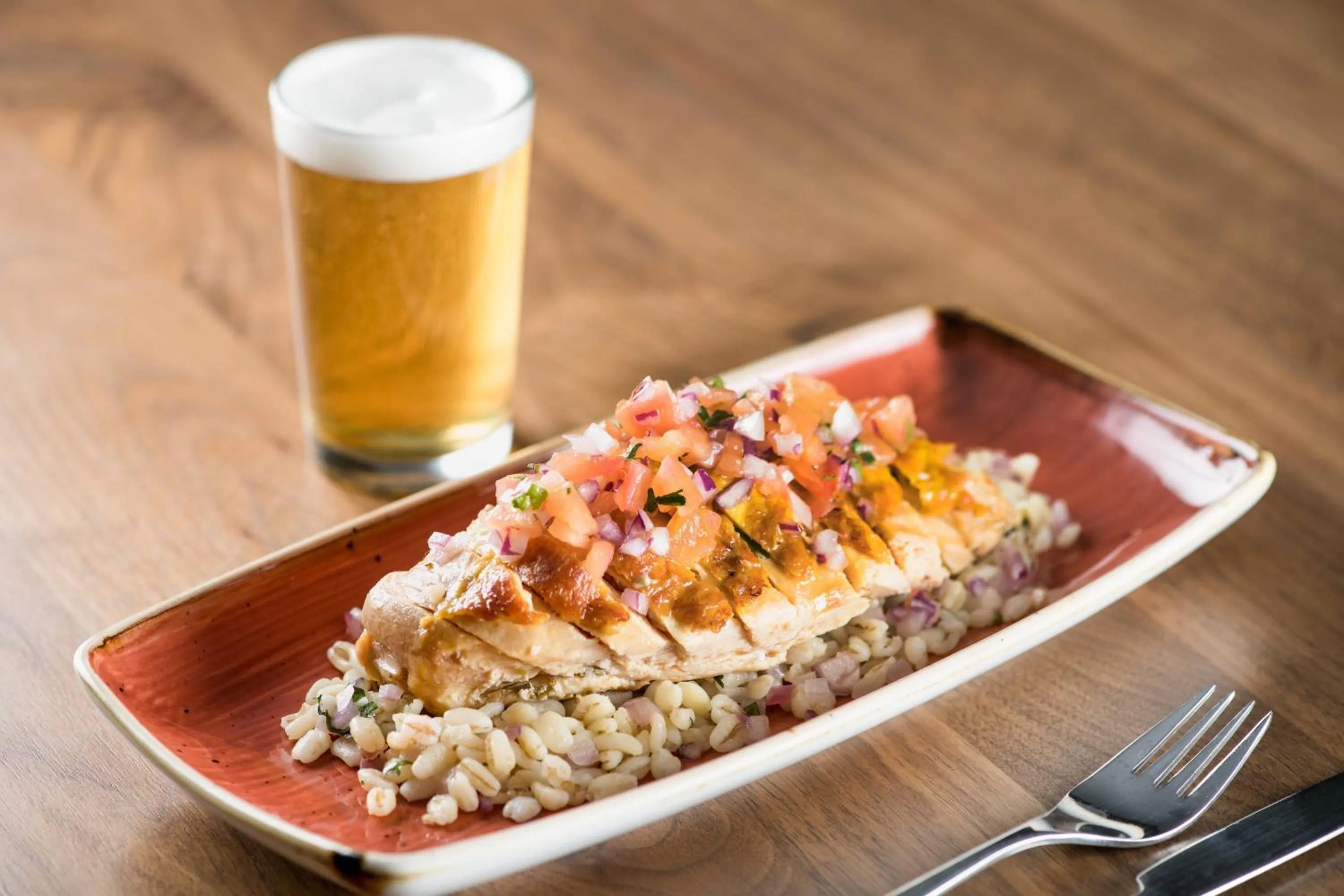 Lounge or bar in AC Hotel Badajoz by Marriott