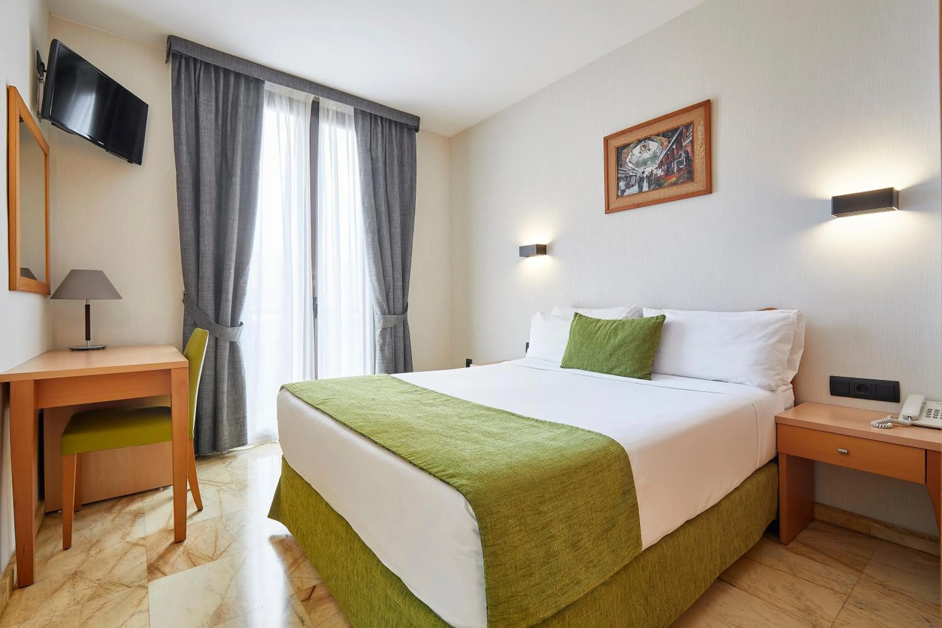 Bedroom, Bed in Flor Parks