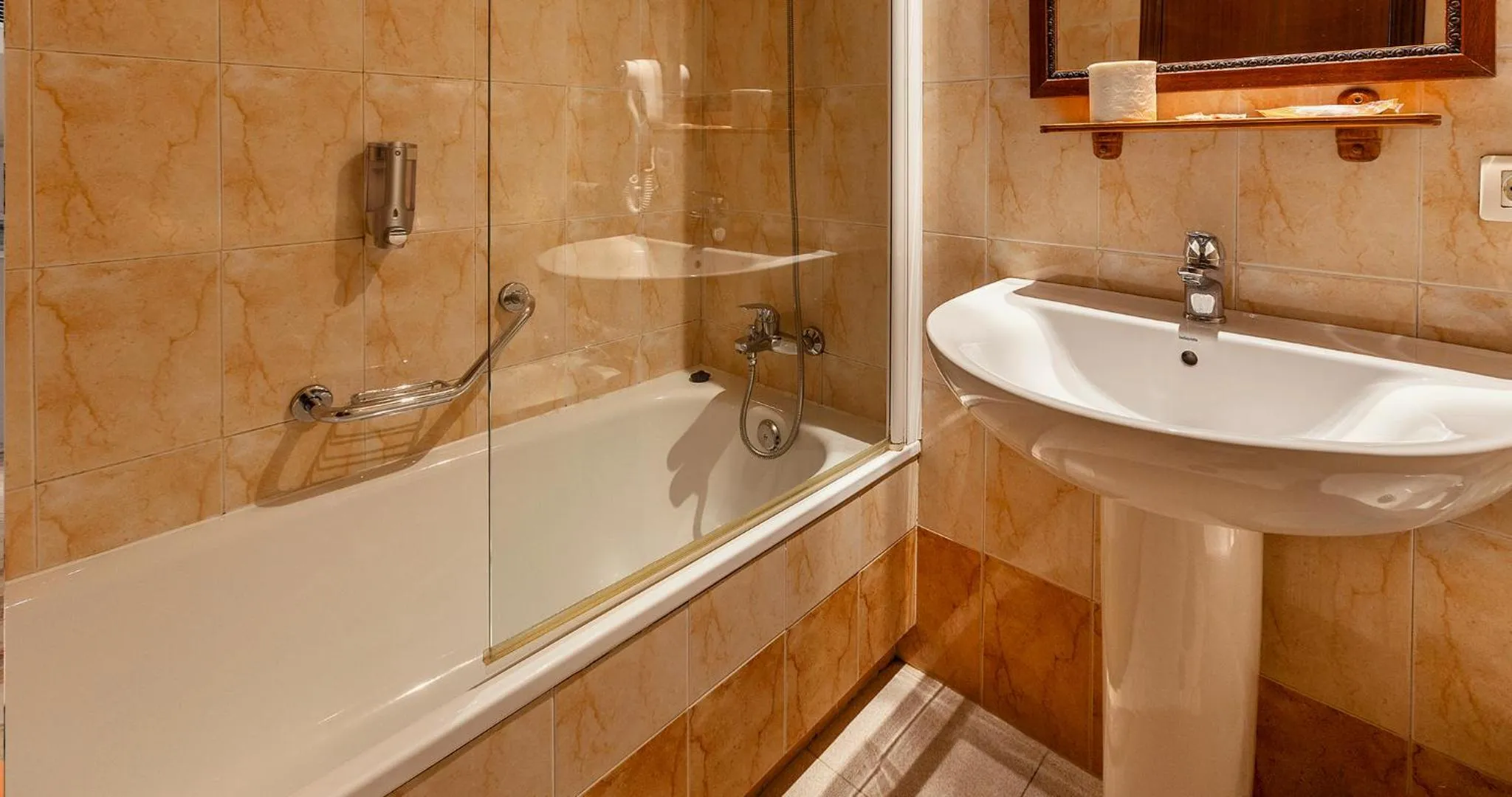 Bathroom in Apartamentos Vértice Bib Rambla