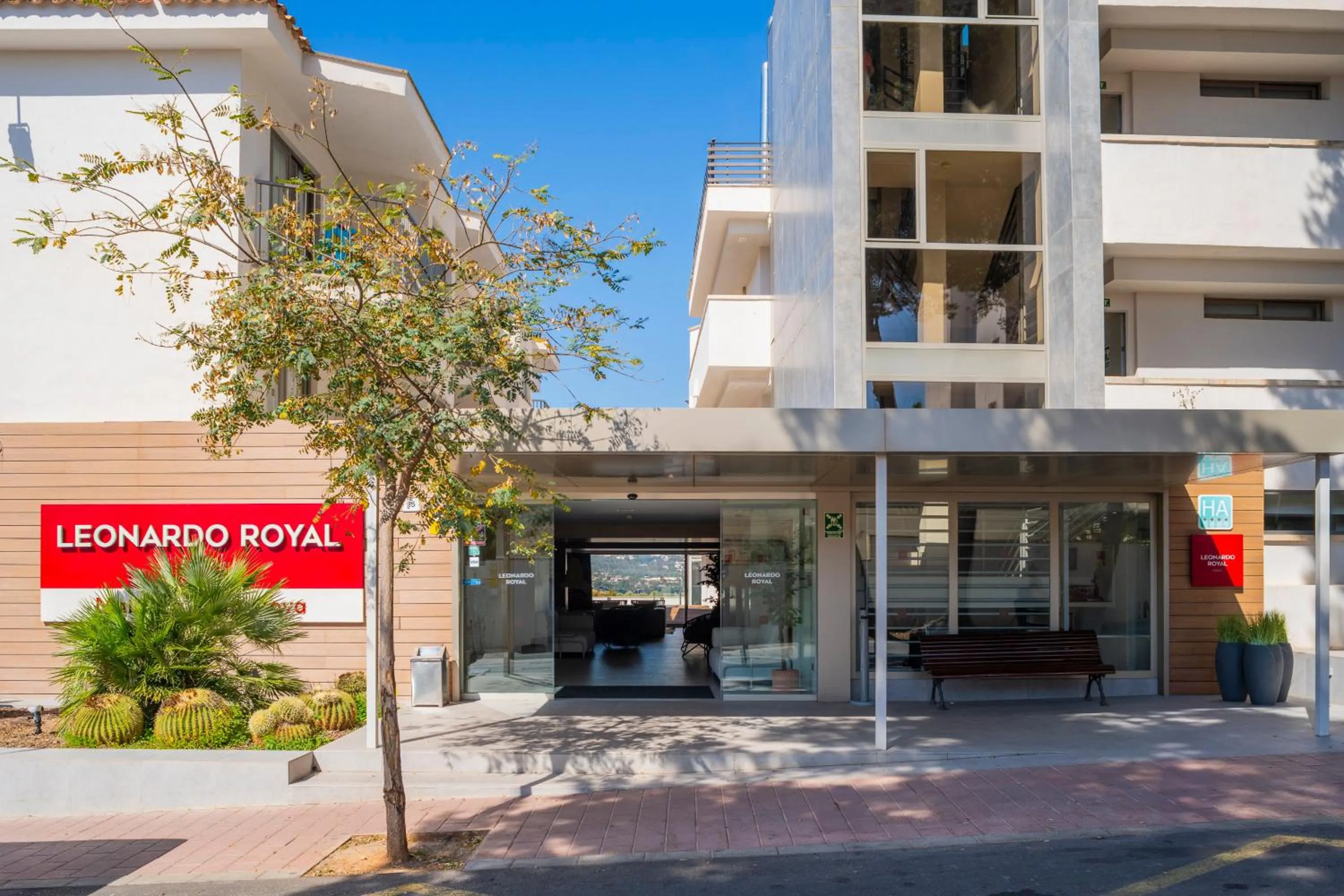 Property building in Leonardo Royal Hotel Mallorca Palmanova Bay