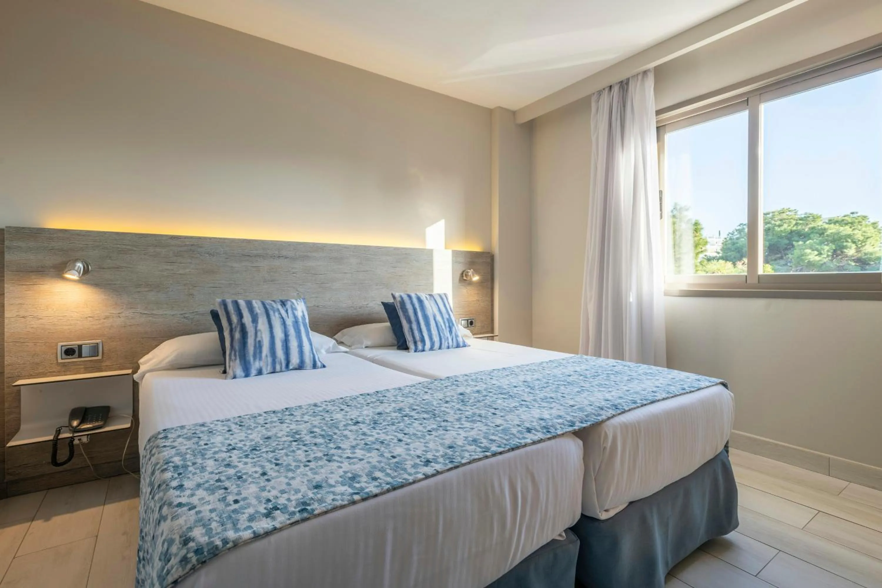 Photo of the whole room, Bed in Leonardo Royal Hotel Mallorca Palmanova Bay