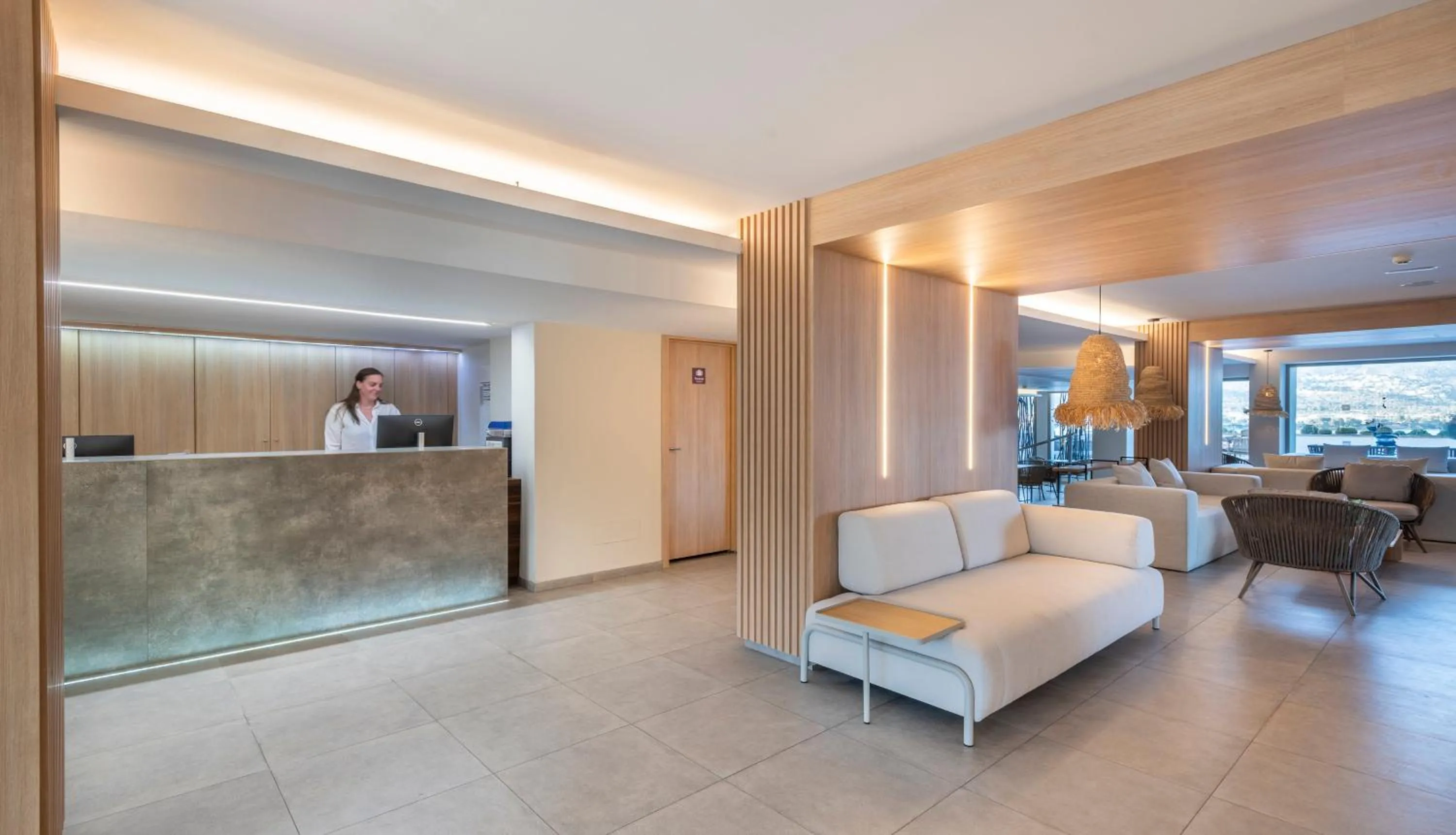 Lobby or reception in Leonardo Royal Hotel Mallorca Palmanova Bay