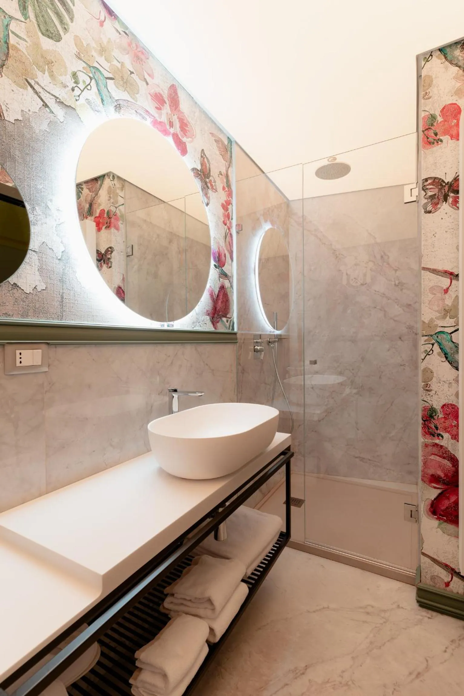 Bathroom in Lo Stemma Luxury Boutique Hotel