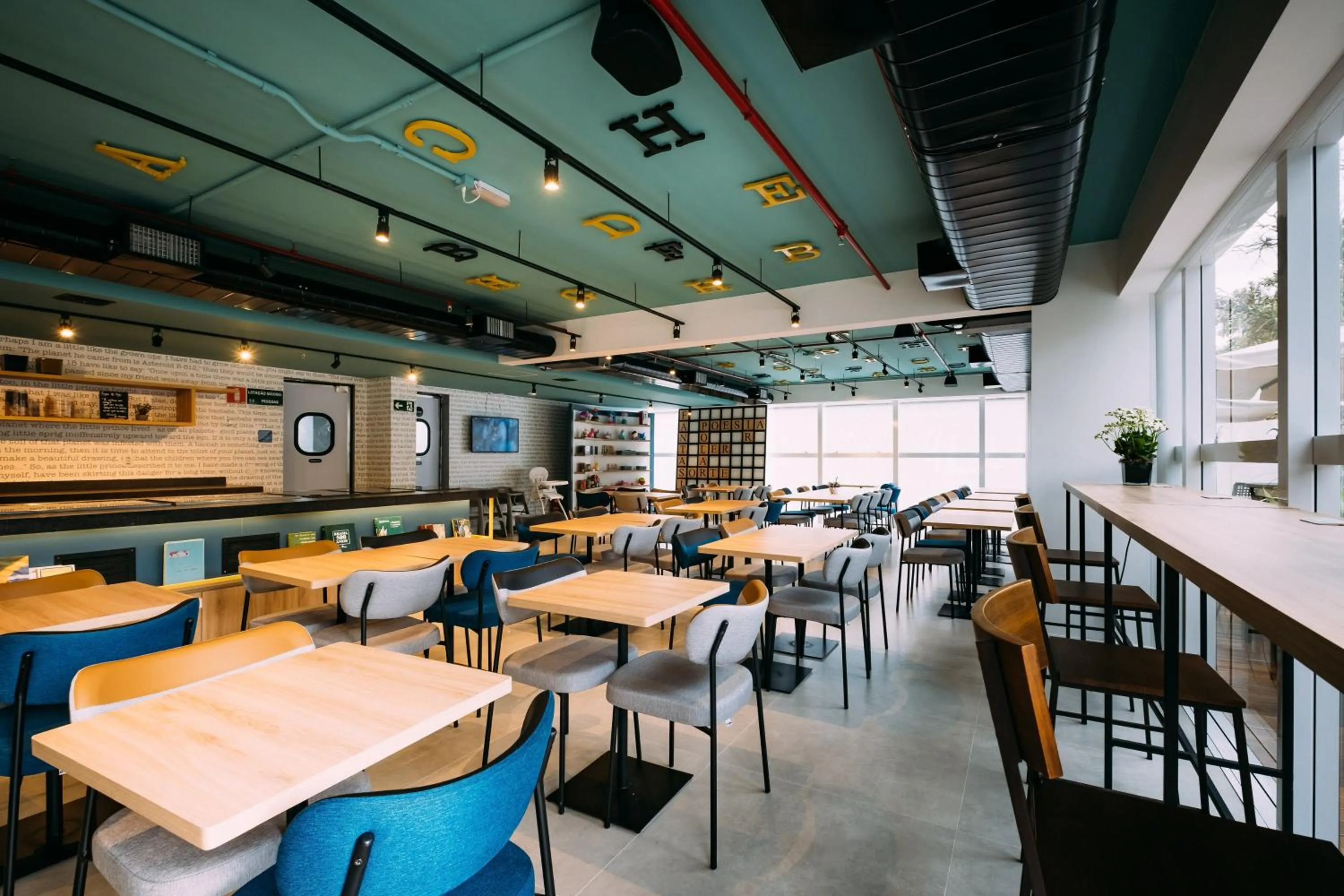 Restaurant/places to eat in ibis Styles Poços de Caldas