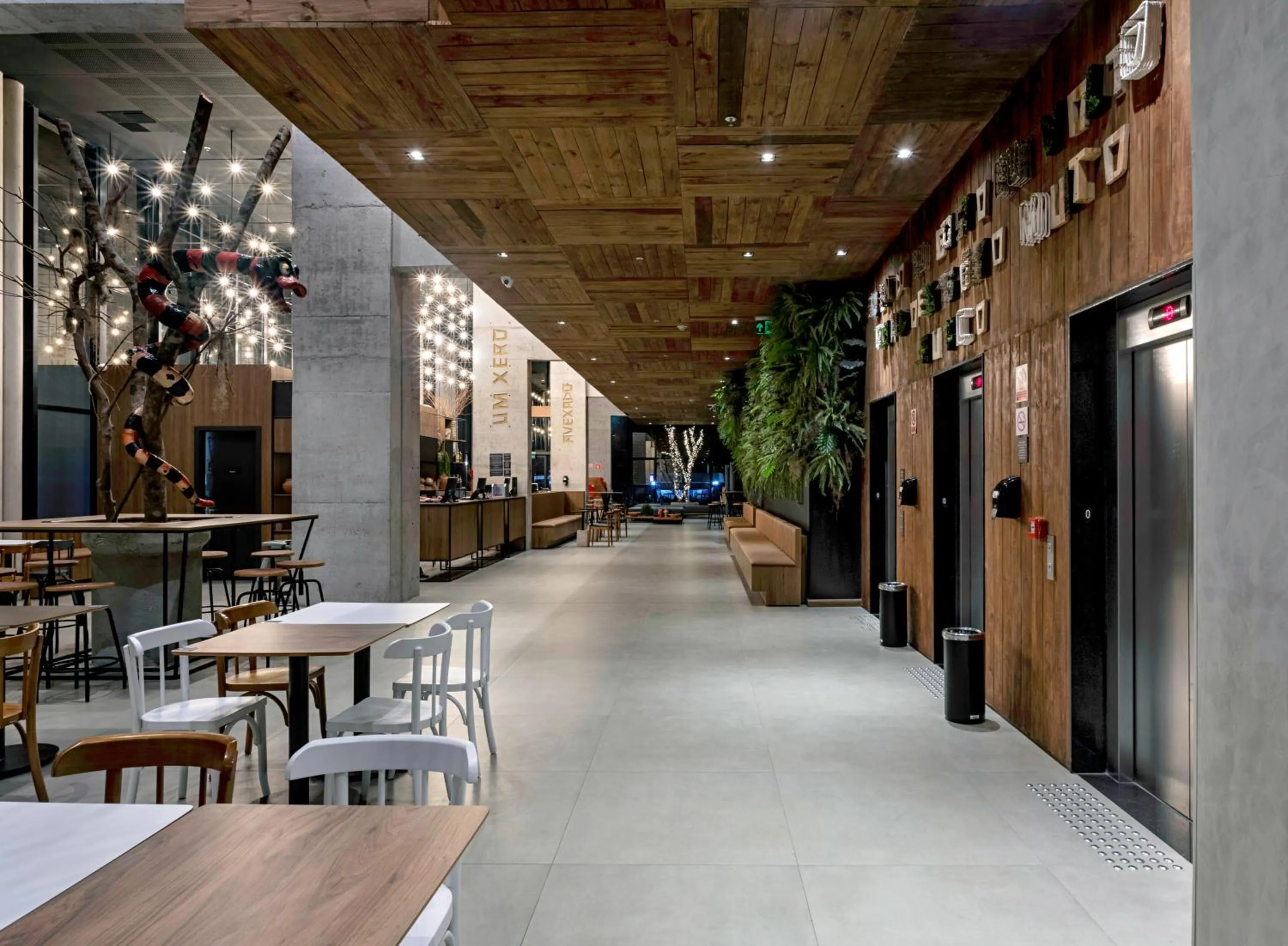 Lobby or reception in ibis Styles Maceió Pajuçara