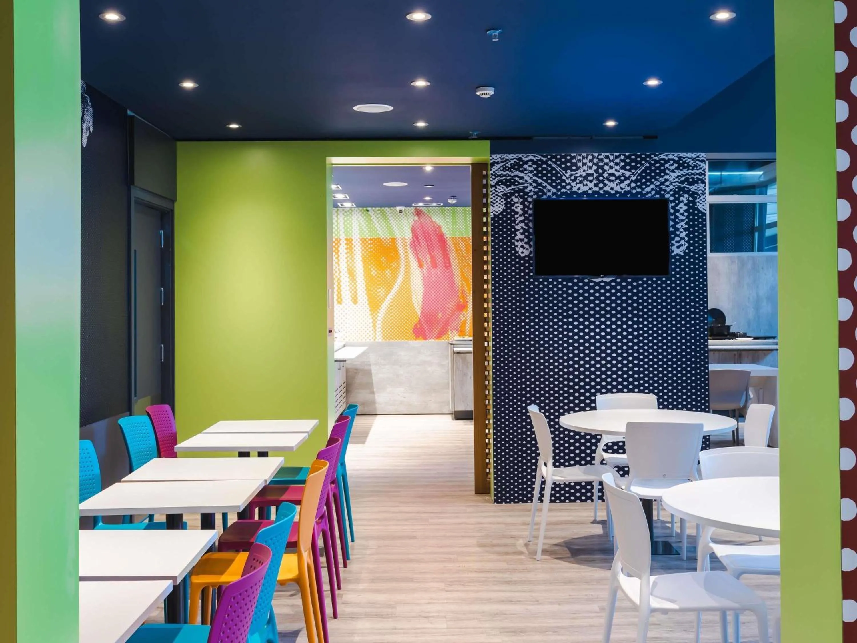 Restaurant/places to eat in ibis budget Pindamonhangaba