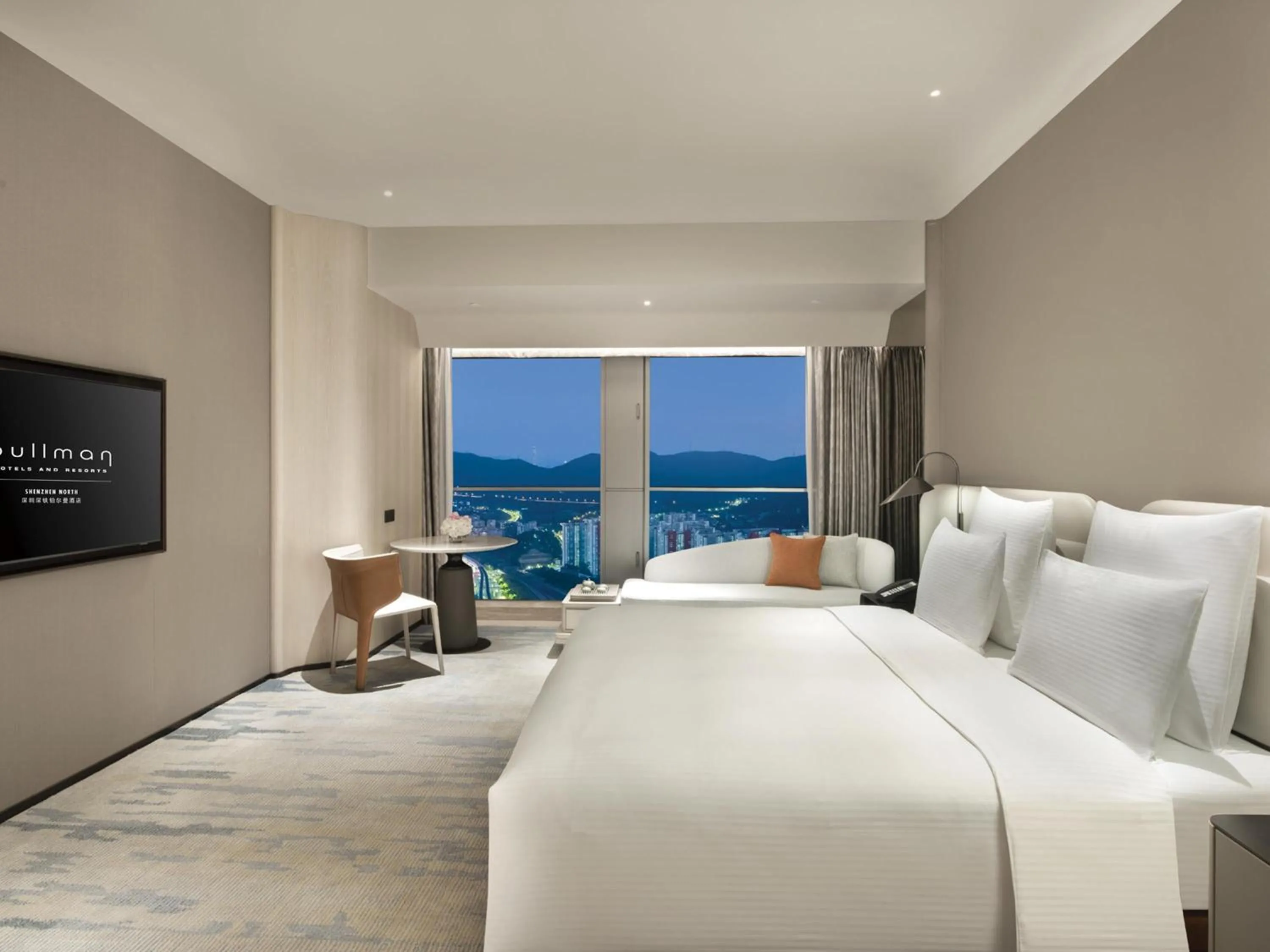 Bedroom, Bed in Pullman Shenzhen North