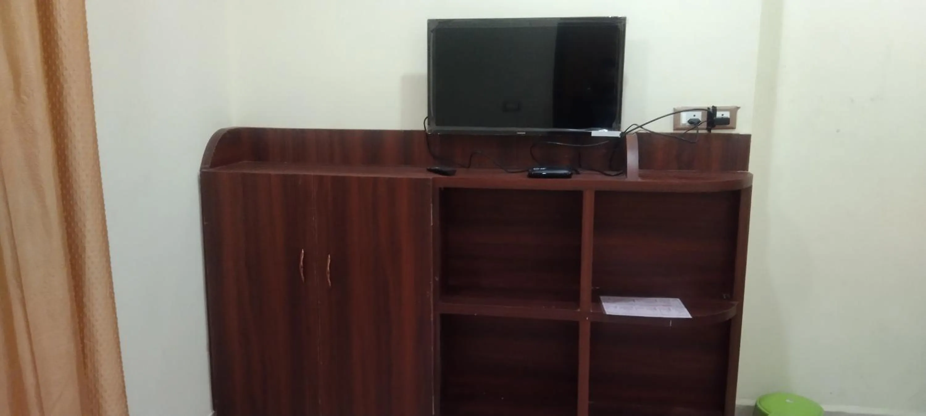 hair dresser in NEW MILAN PALACE, Deoghar