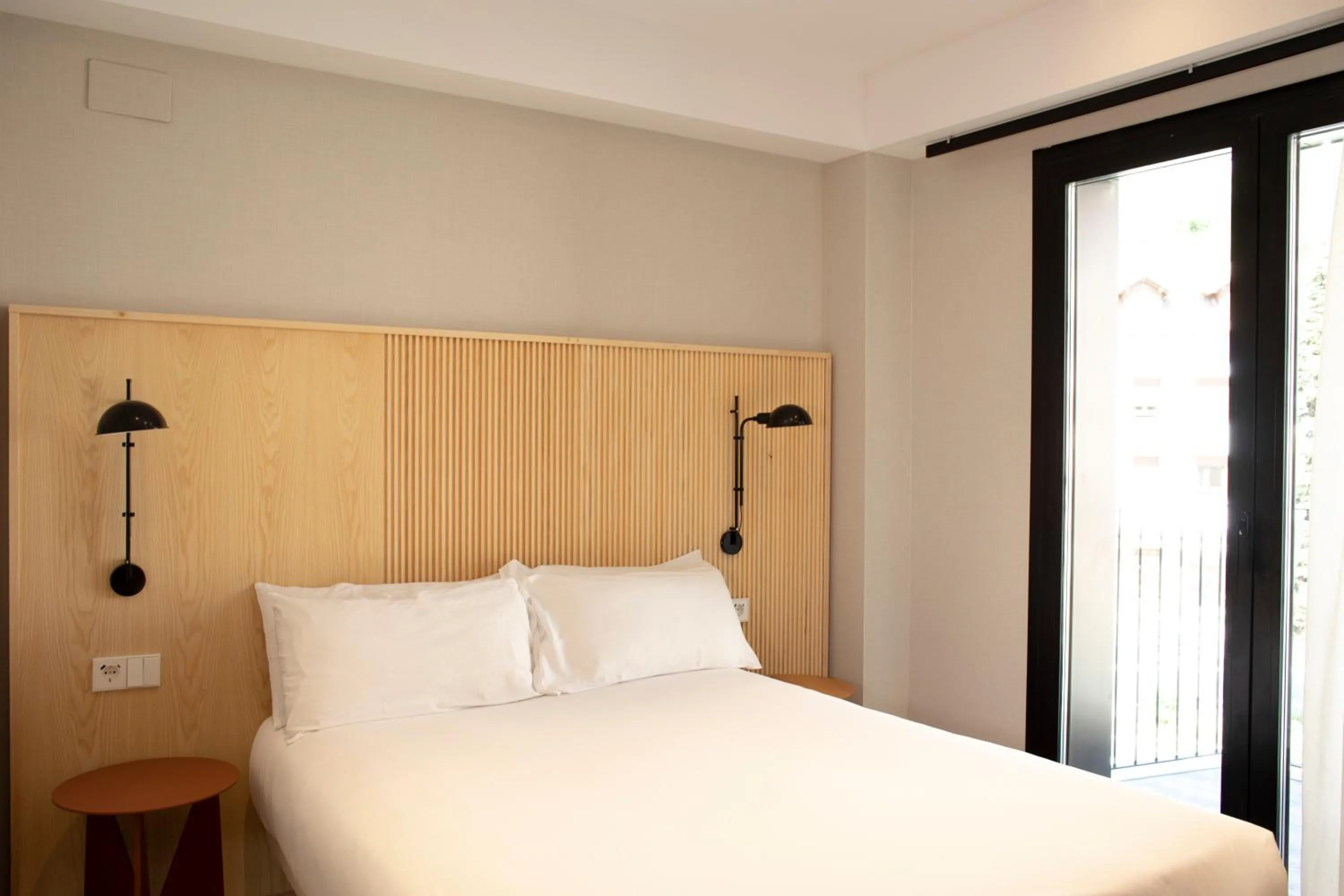 Photo of the whole room, Bed in Hotel Dos Rios Origen