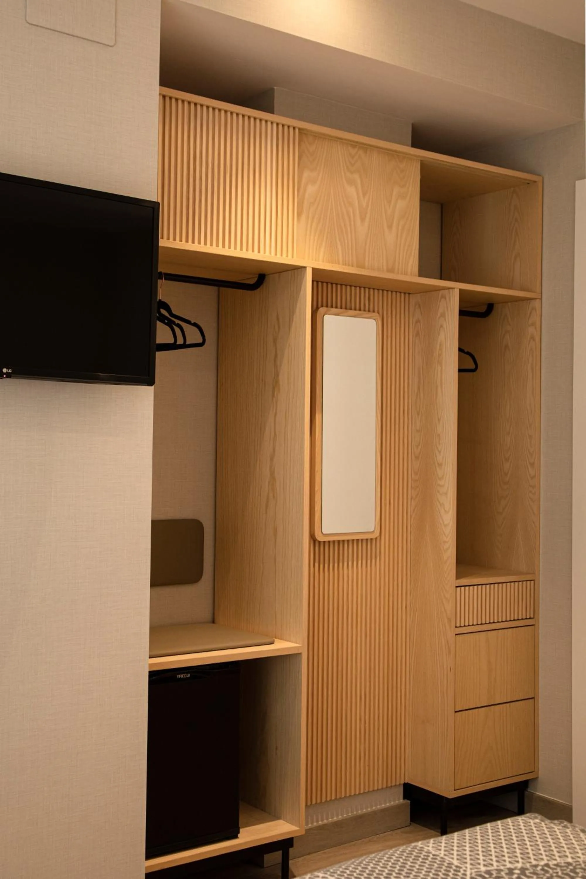 wardrobe in Hotel Dos Rios Origen