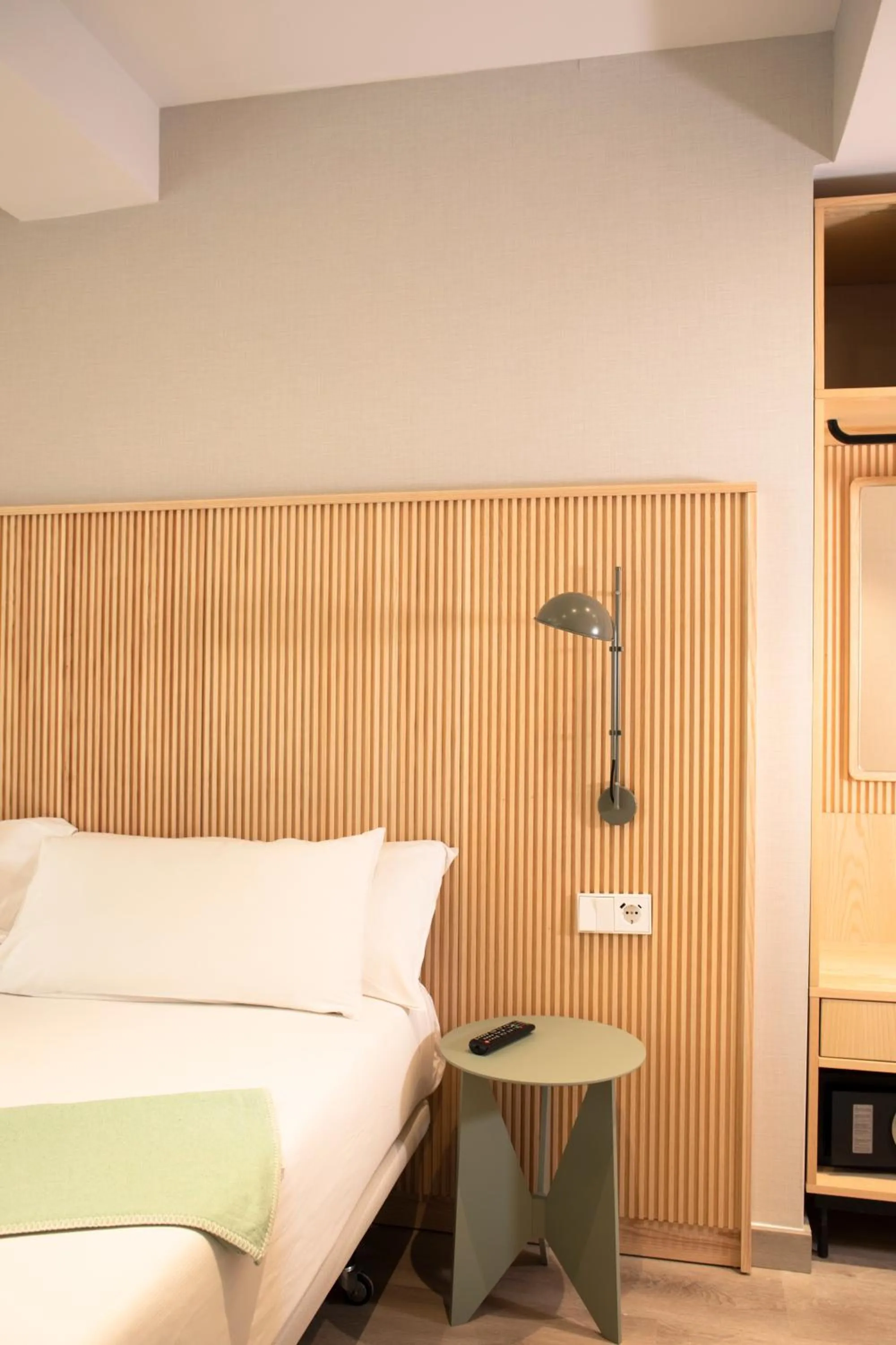 Photo of the whole room, Bed in Hotel Dos Rios Origen