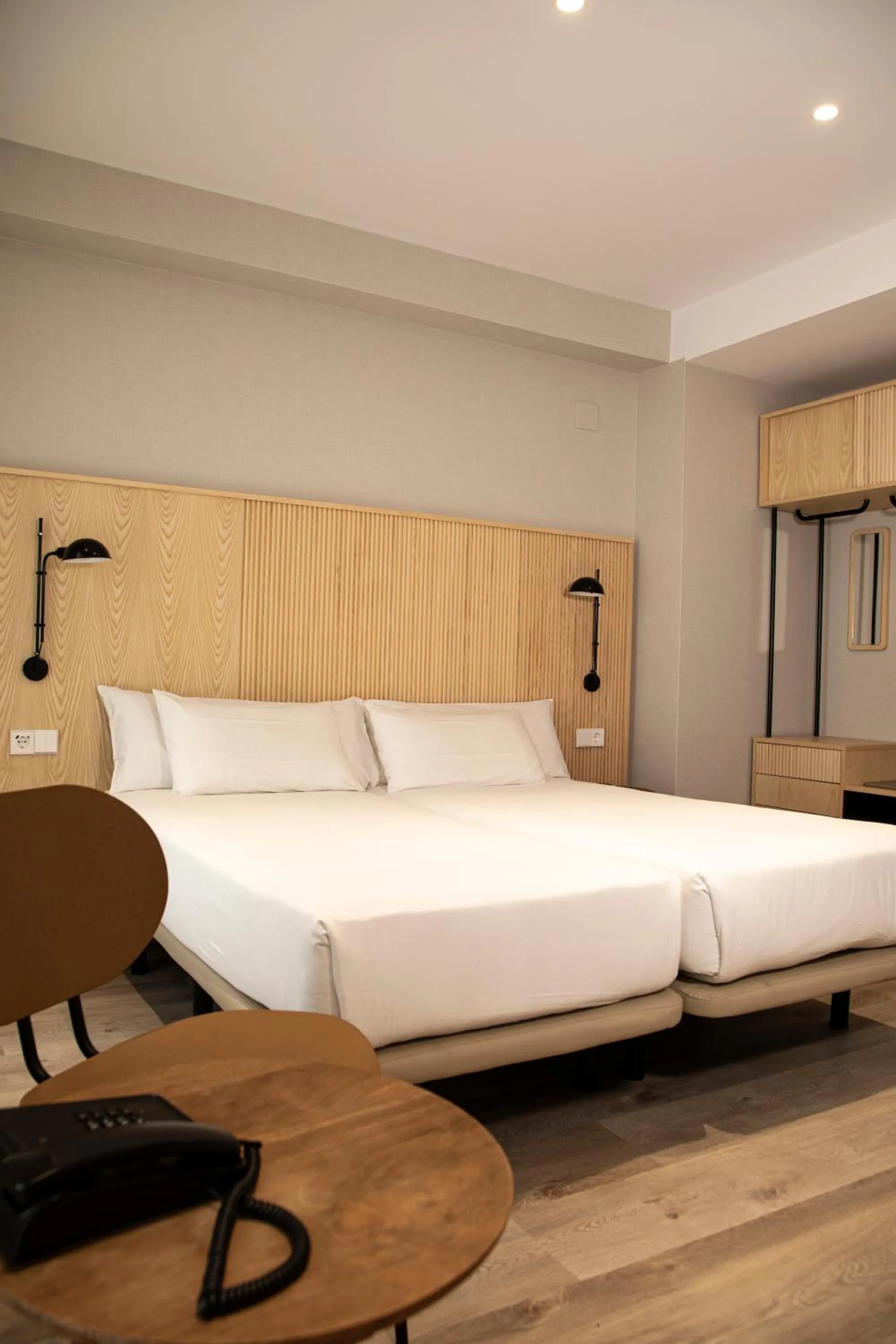 Photo of the whole room, Bed in Hotel Dos Rios Origen