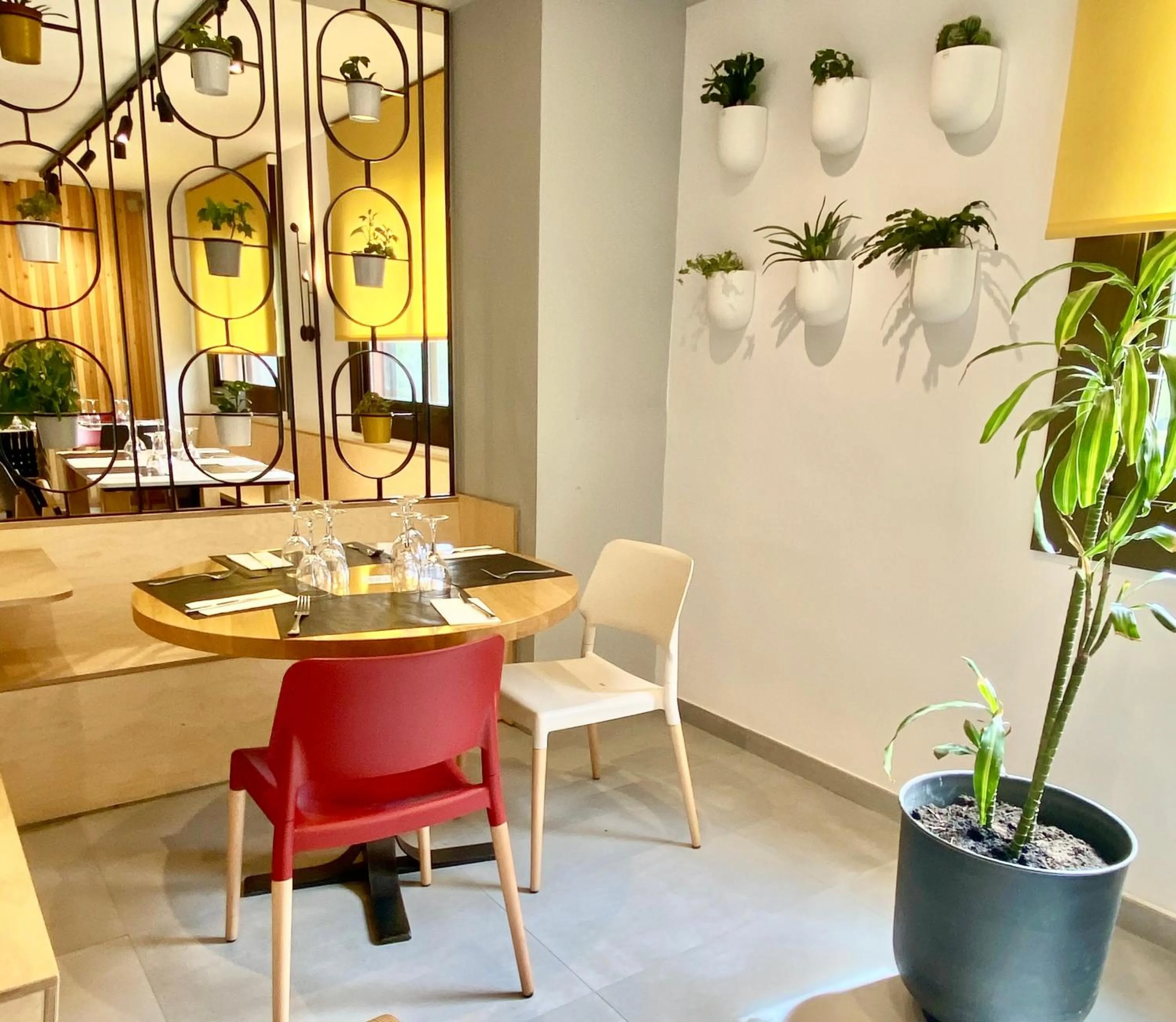Restaurant/places to eat in Hotel Dos Rios Origen