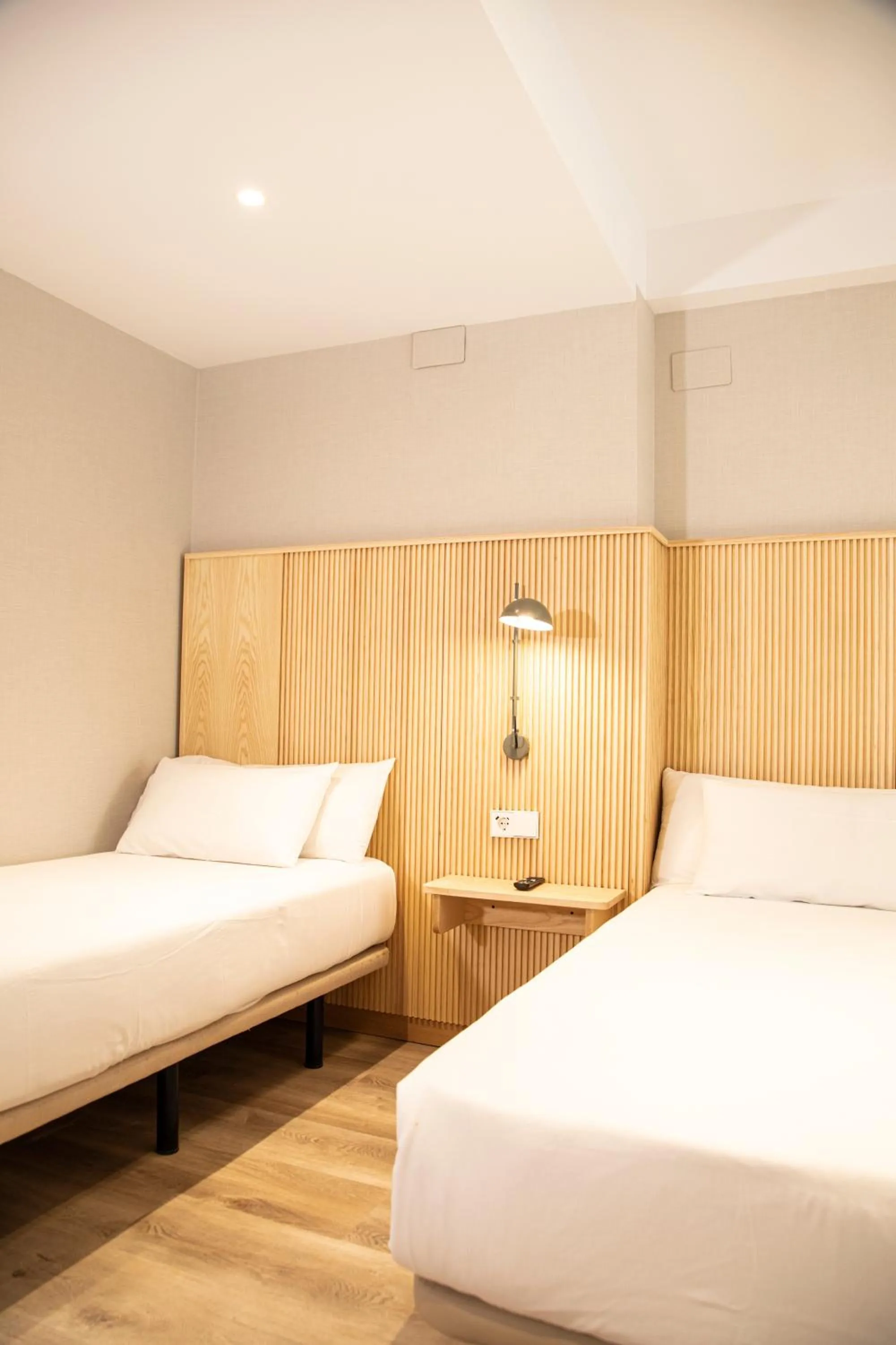 Photo of the whole room, Bed in Hotel Dos Rios Origen