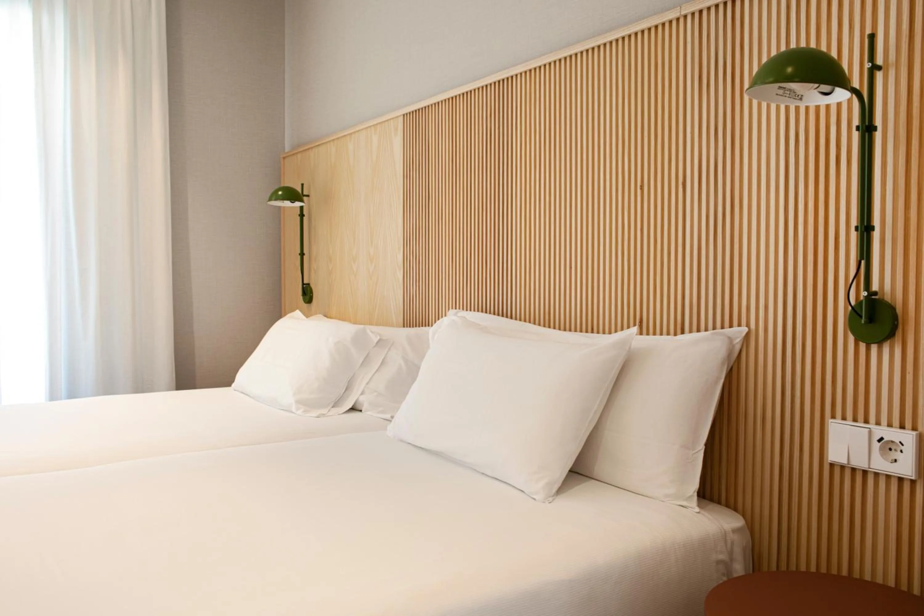 Photo of the whole room, Bed in Hotel Dos Rios Origen