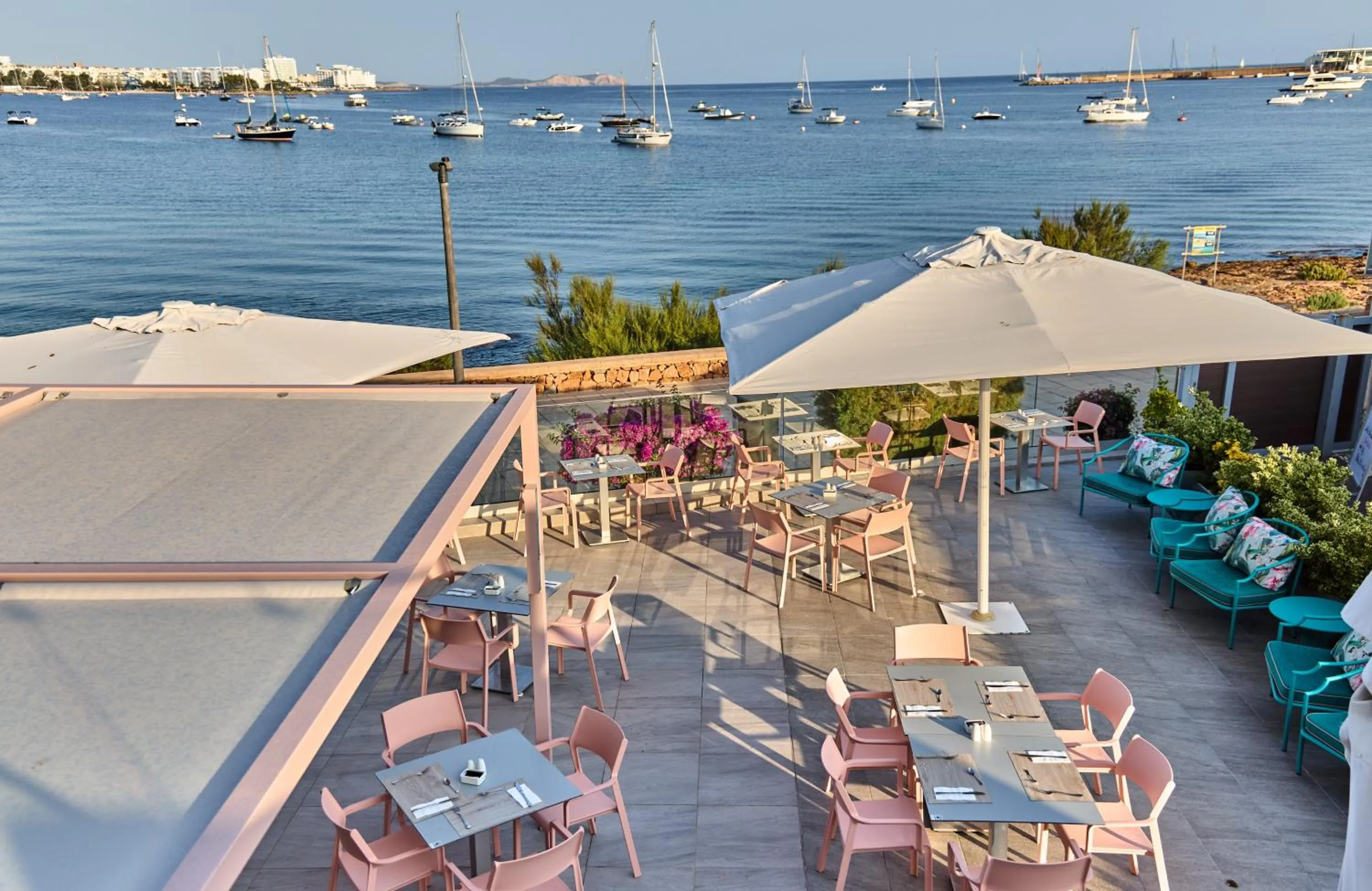 Restaurant/places to eat in NYX Hotel Ibiza by Leonardo Hotels-Adults Only