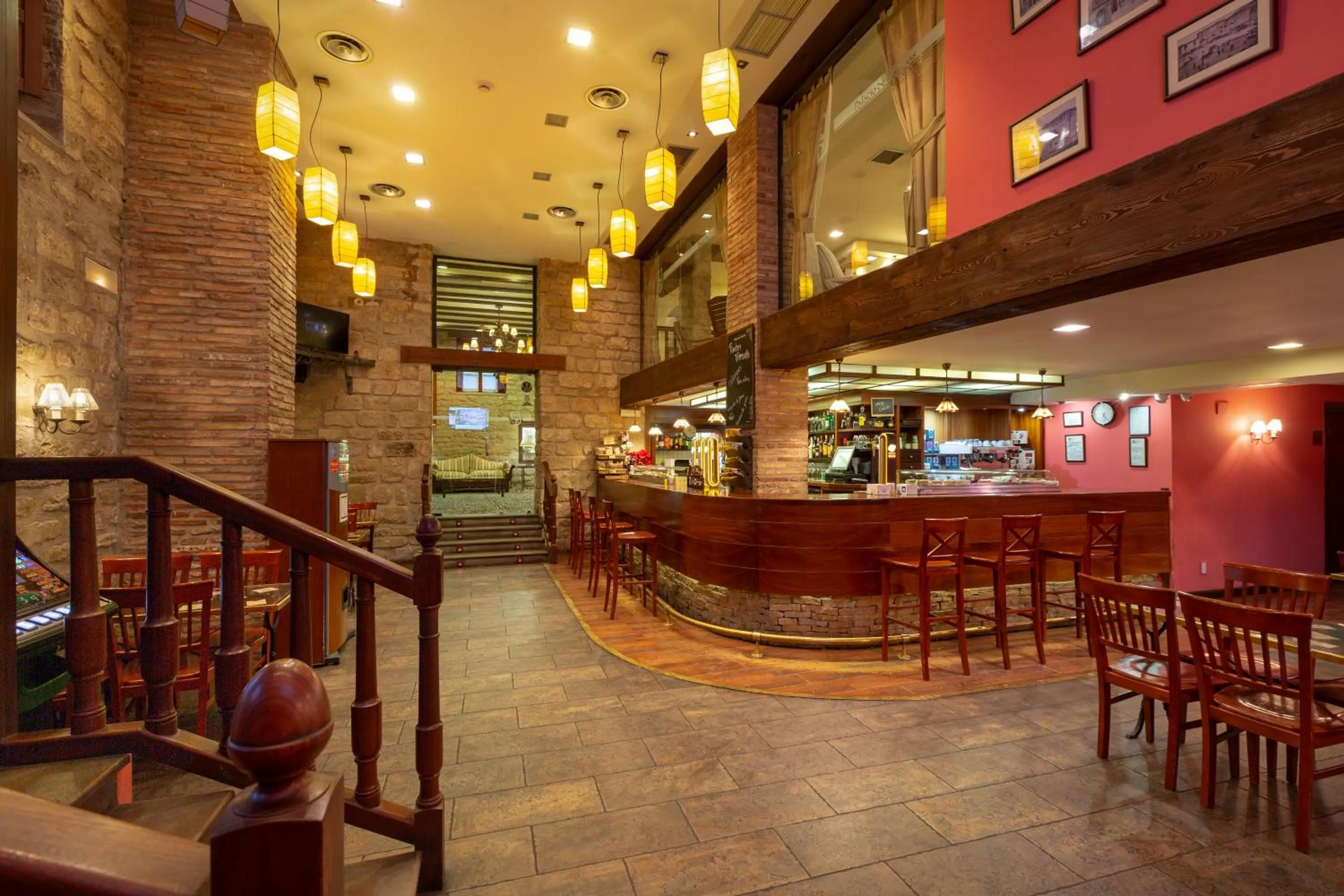 Restaurant/places to eat in Hotel Palacio Pujadas by Pandora Hoteles