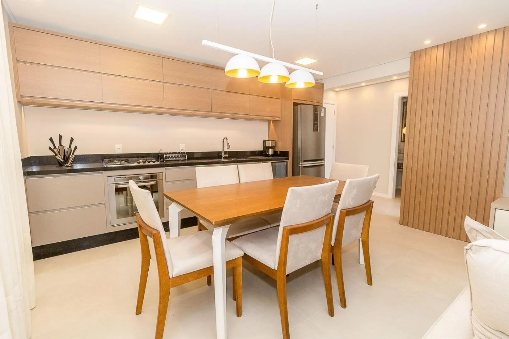 Dining area in Puntarenas 306 - Cobertura duplex 3 suítes à 80 metros da Praia do Mariscal