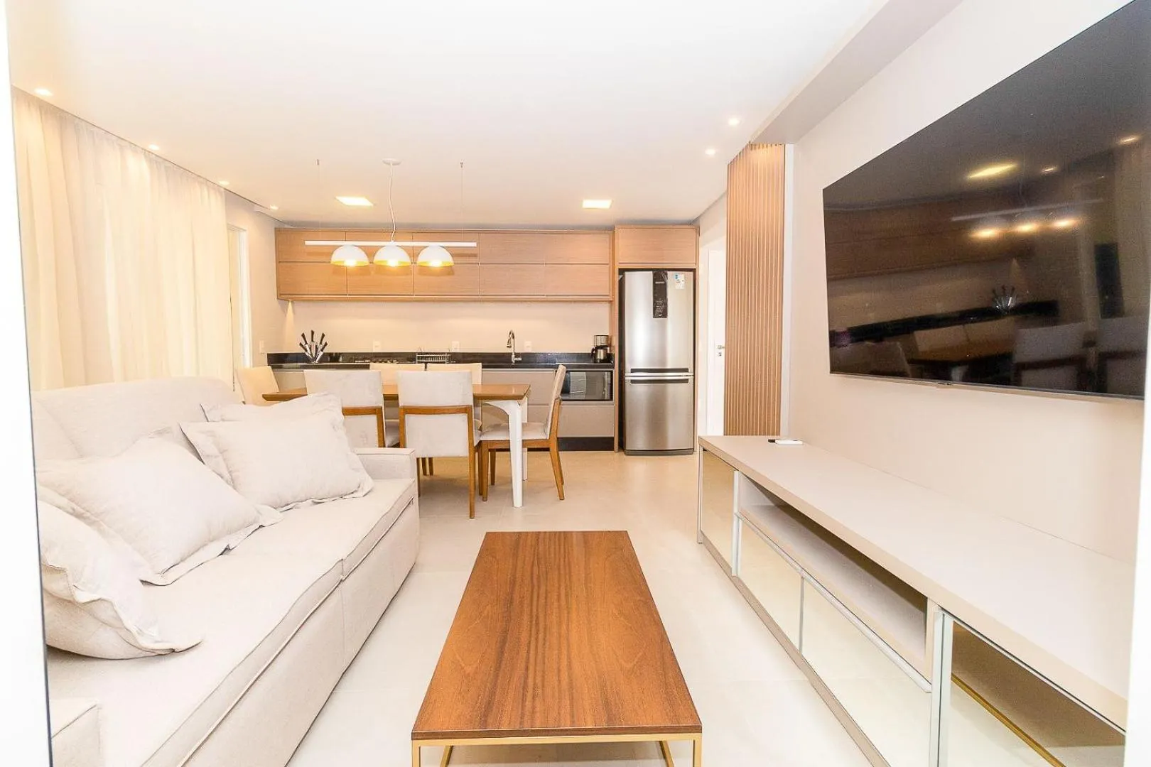 Living room in Puntarenas 306 - Cobertura duplex 3 suítes à 80 metros da Praia do Mariscal