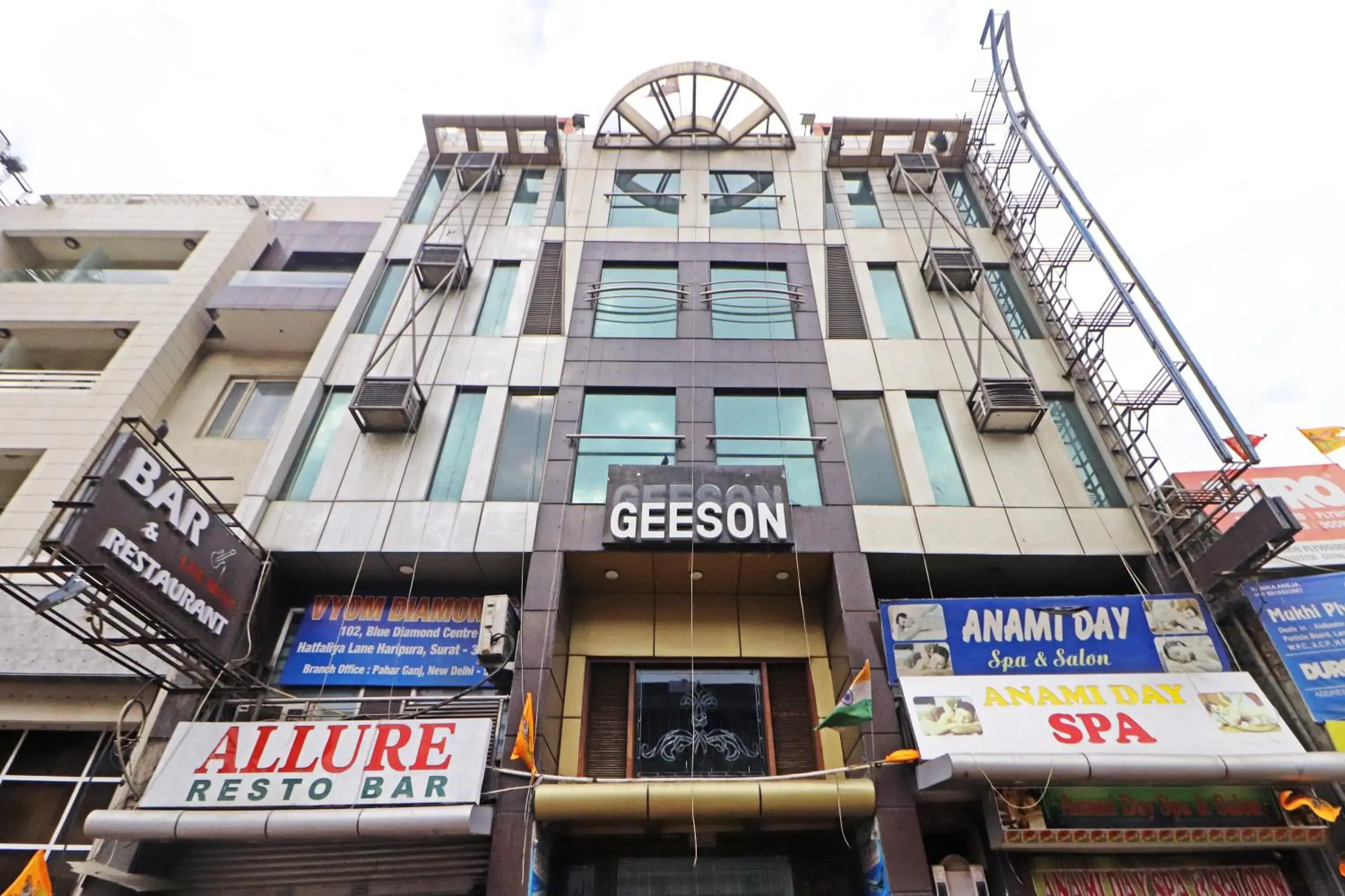 HOTEL GEESON INTERNATIONAL-New Delhi Railway Station-Paharganj HOTEL GEESON INTERNATIONAL-New Delhi Railway Station-Paharganj