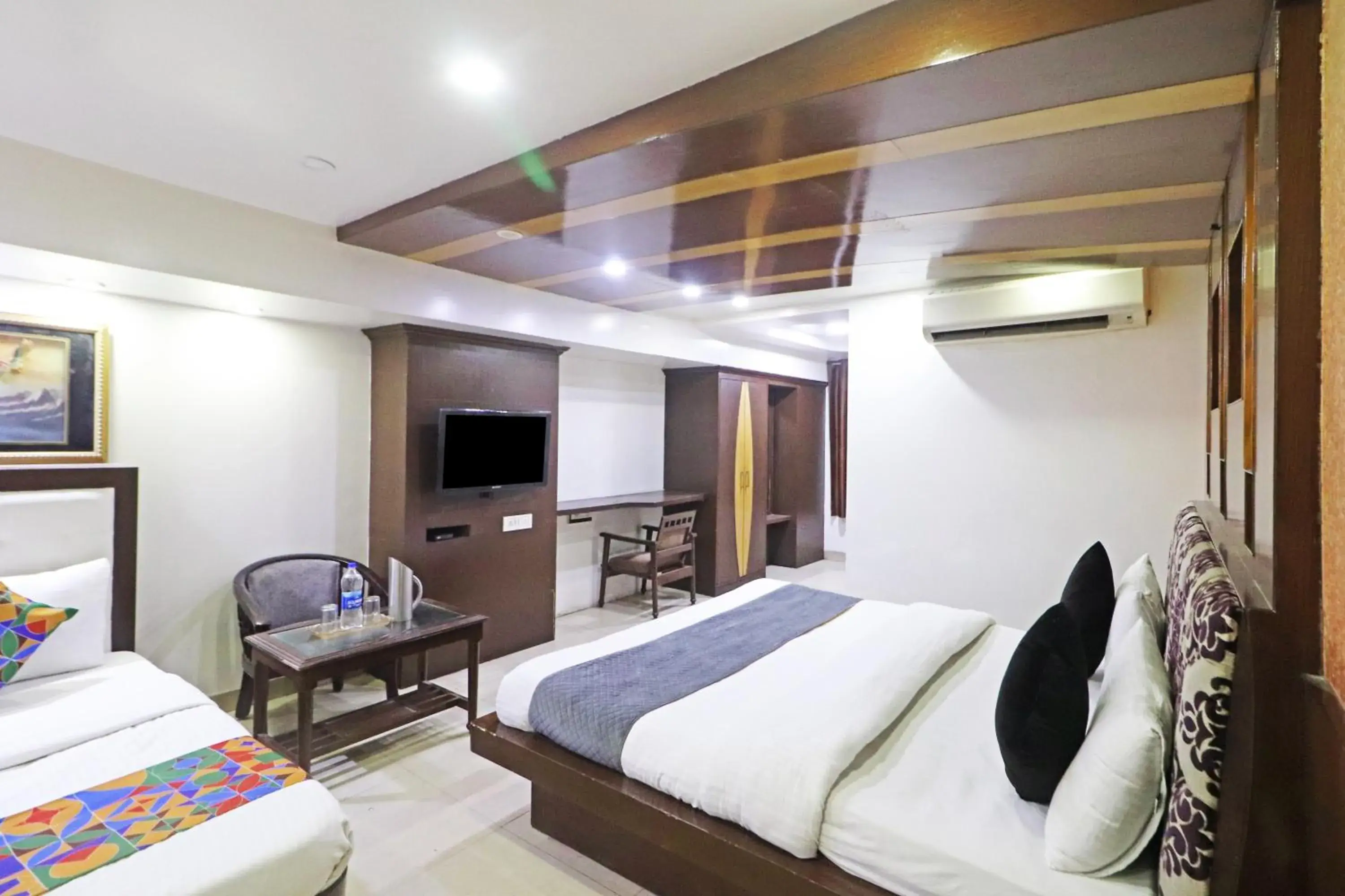 Bed in HOTEL GEESON INTERNATIONAL-New Delhi Railway Station-Paharganj Bed in HOTEL GEESON INTERNATIONAL-New Delhi Railway Station-Paharganj