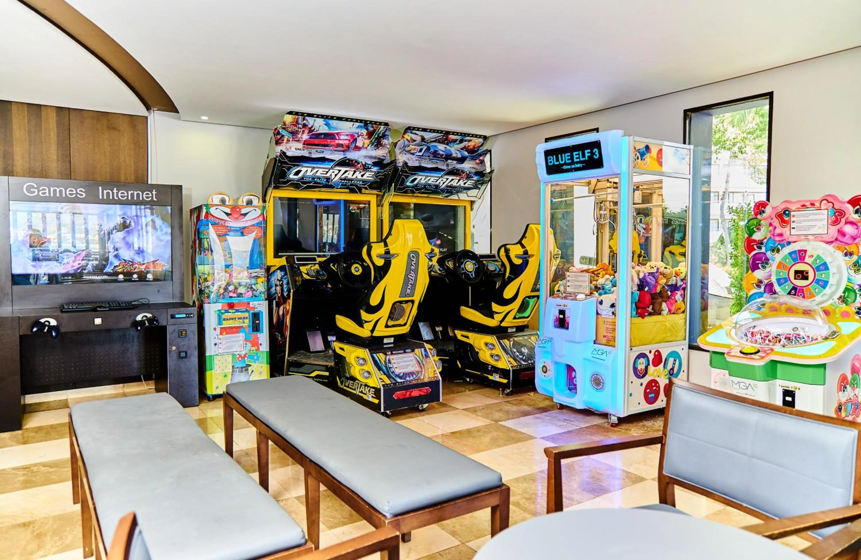 Game Room in Leonardo Royal Hotel Mallorca