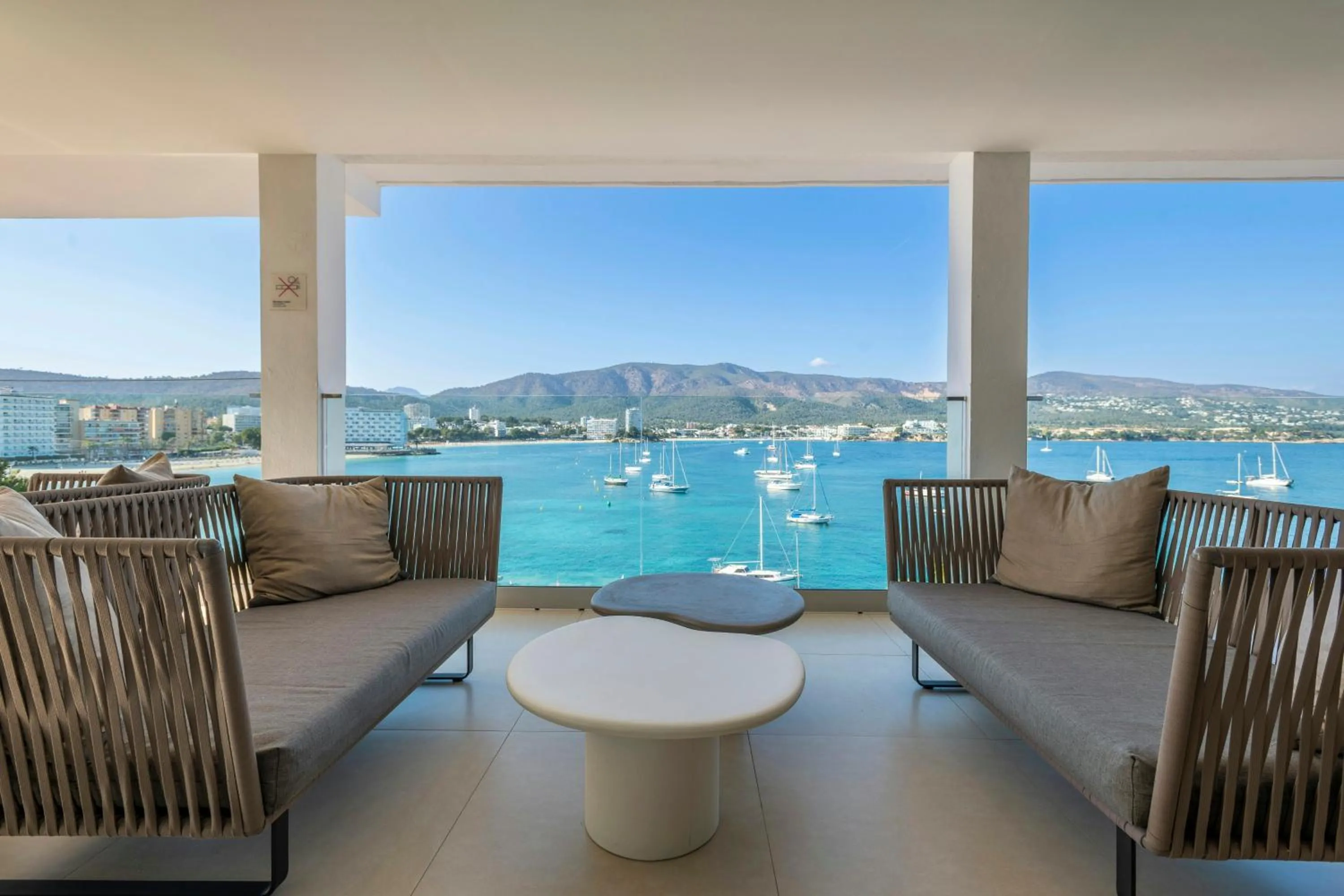 Lobby or reception in Leonardo Royal Hotel Mallorca