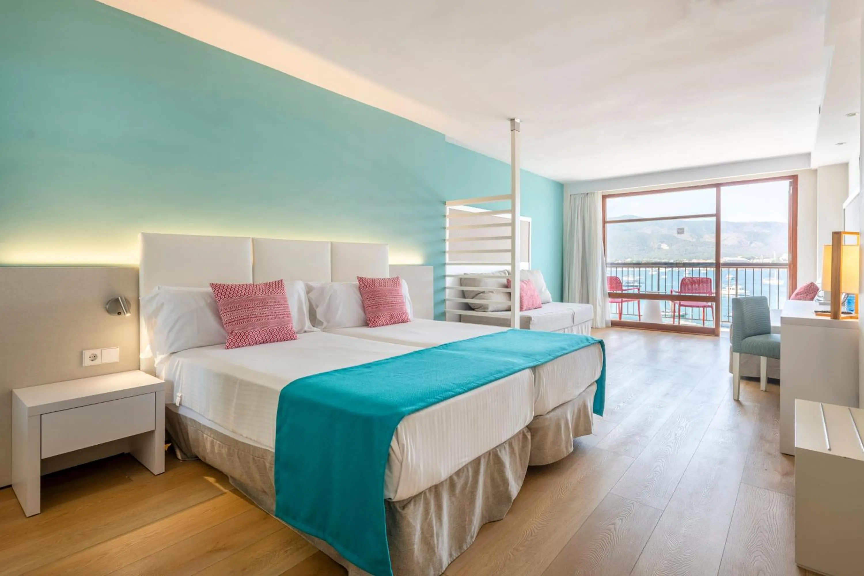 Photo of the whole room, Bed in Leonardo Royal Hotel Mallorca