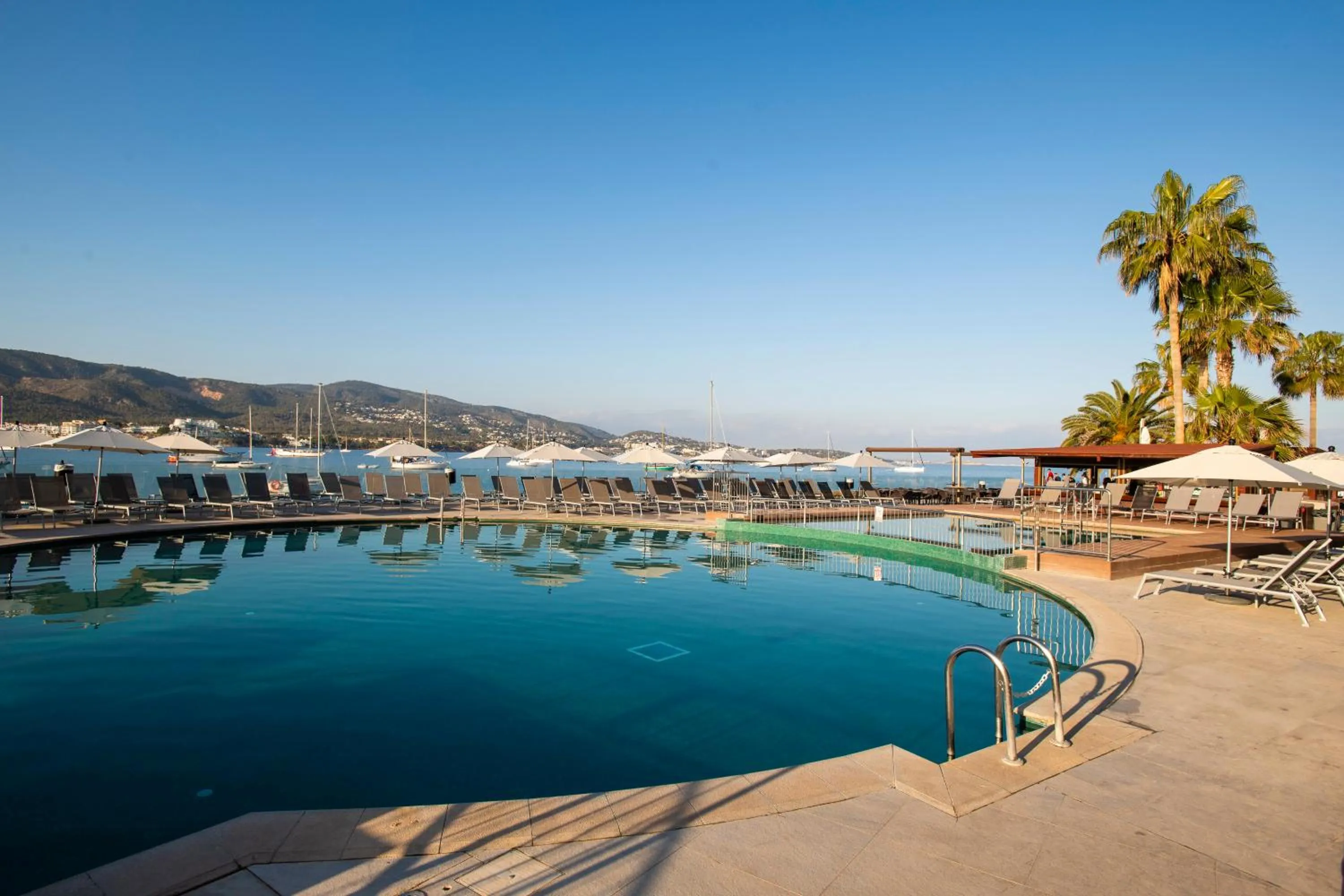 Swimming pool in Leonardo Royal Hotel Mallorca