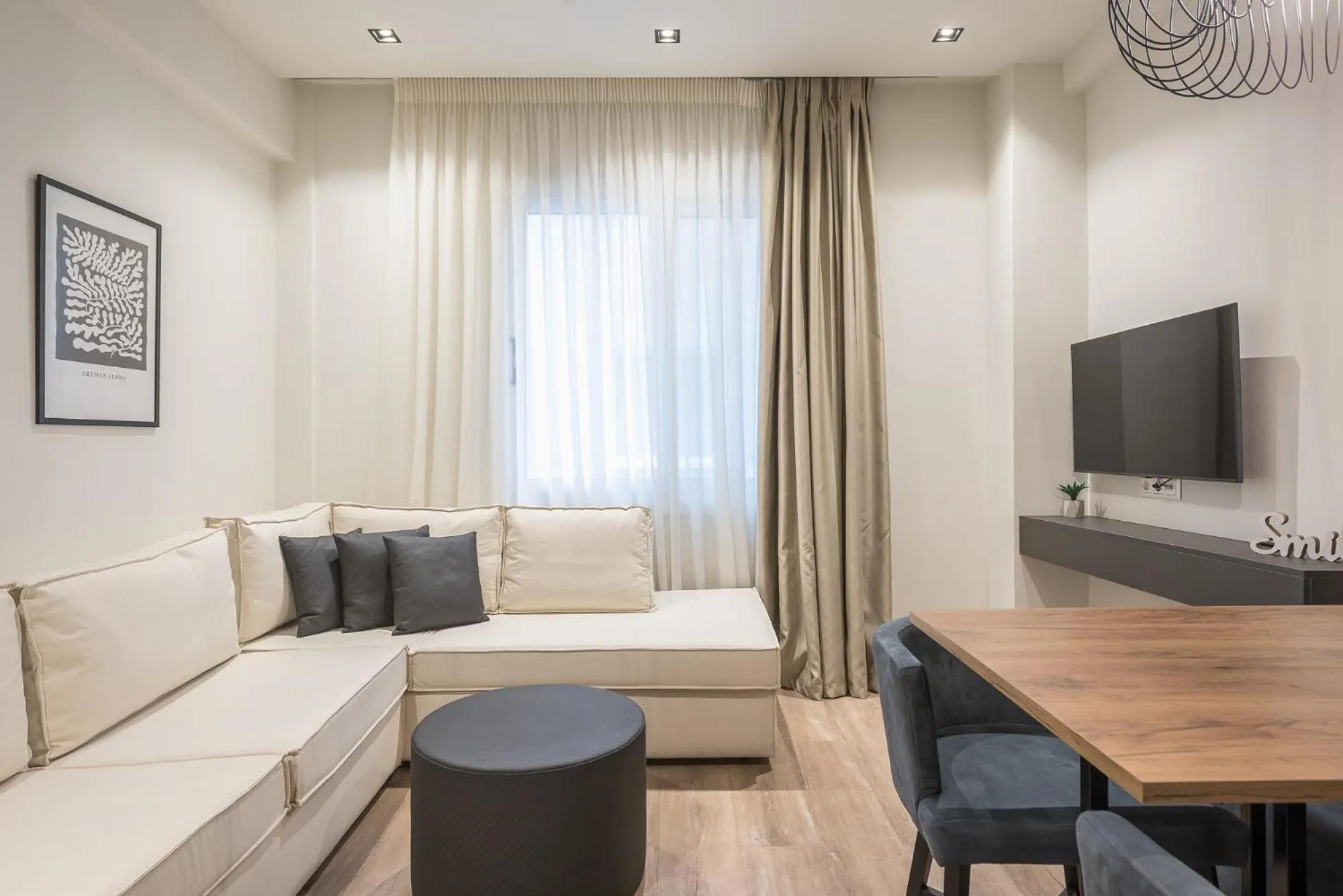 TV and multimedia in Aeiphoria Suites & Rooms - Athens