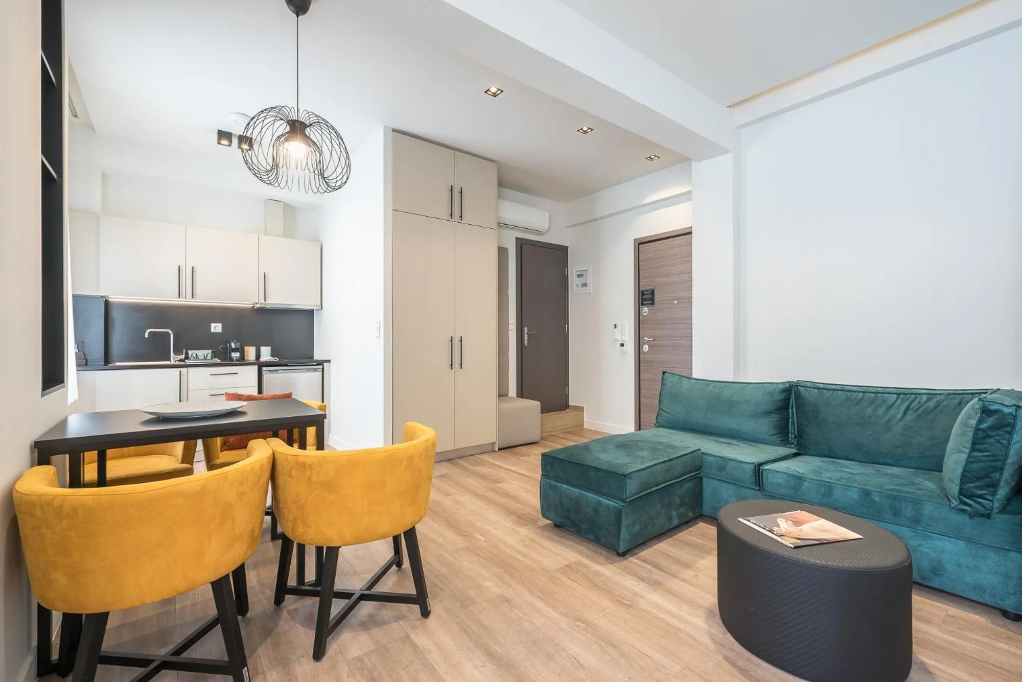 Living room in Aeiphoria Suites & Rooms - Athens