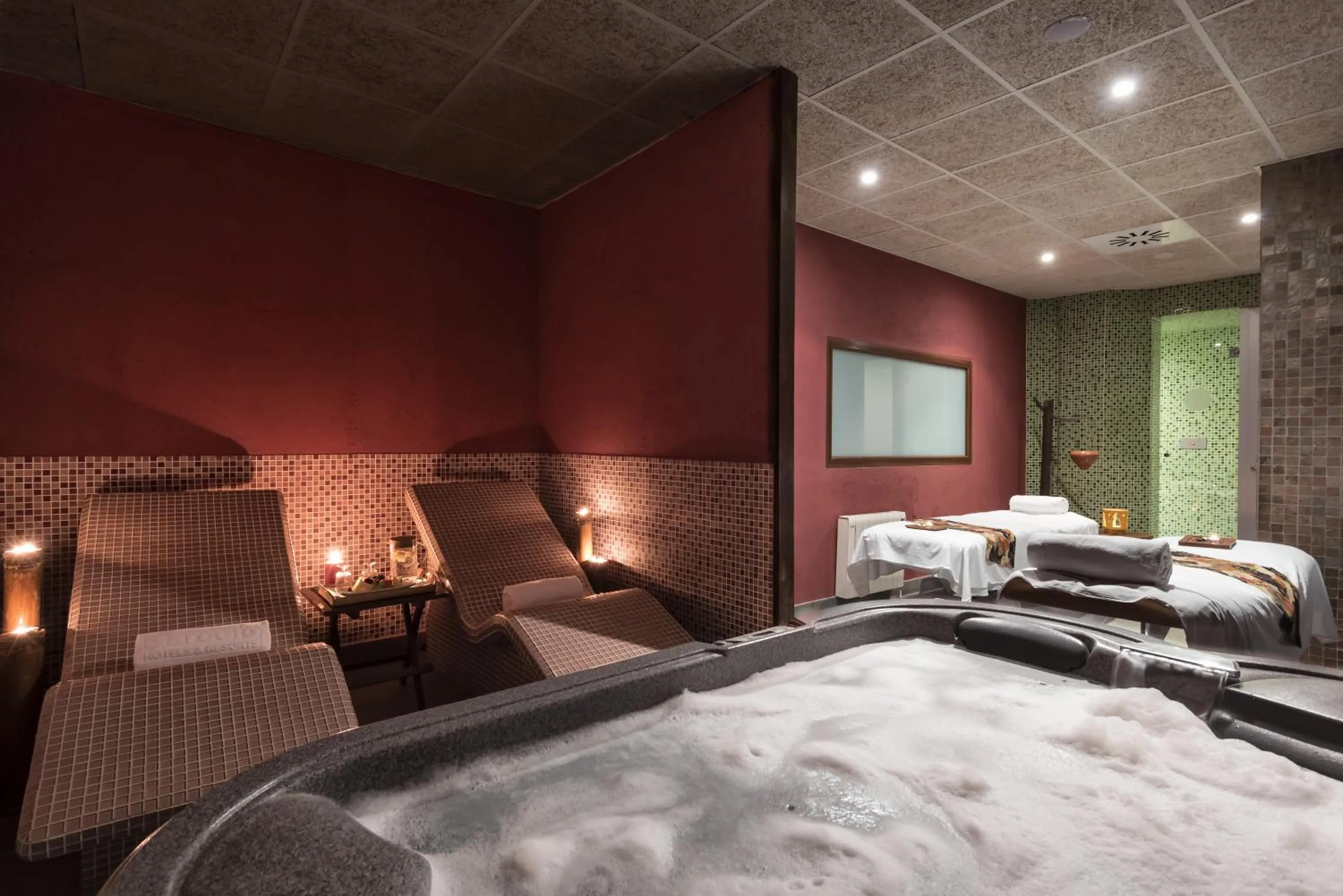 Spa and wellness centre/facilities, Bed in Hotel & Spa Monasterio de Boltaña