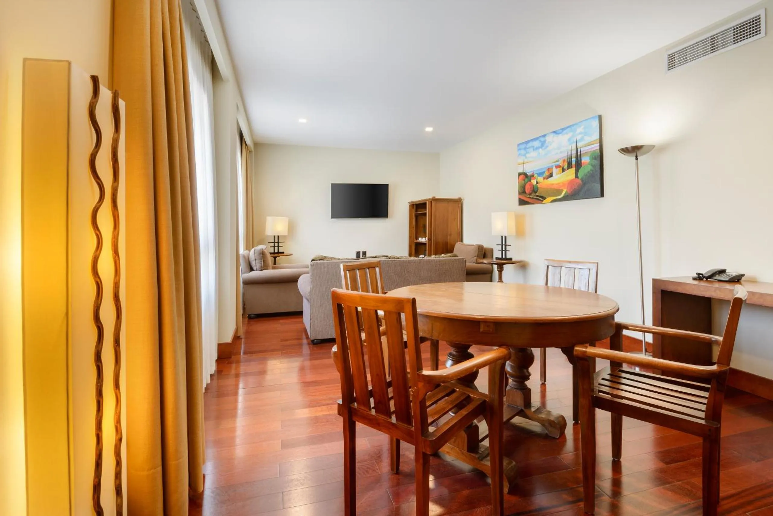 Living room in Hotel & Spa Monasterio de Boltaña