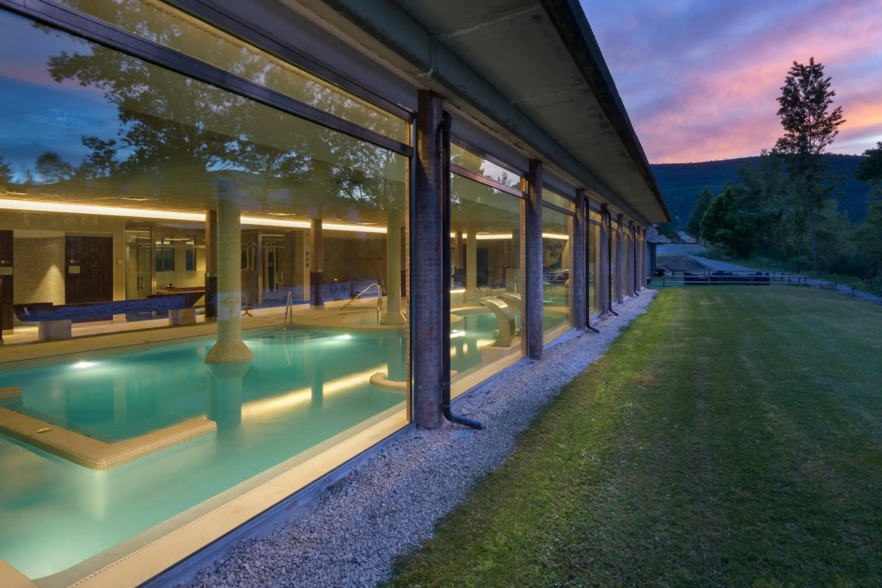 Spa and wellness centre/facilities in Hotel & Spa Monasterio de Boltaña Spa and wellness centre/facilities in Hotel & Spa Monasterio de Boltaña