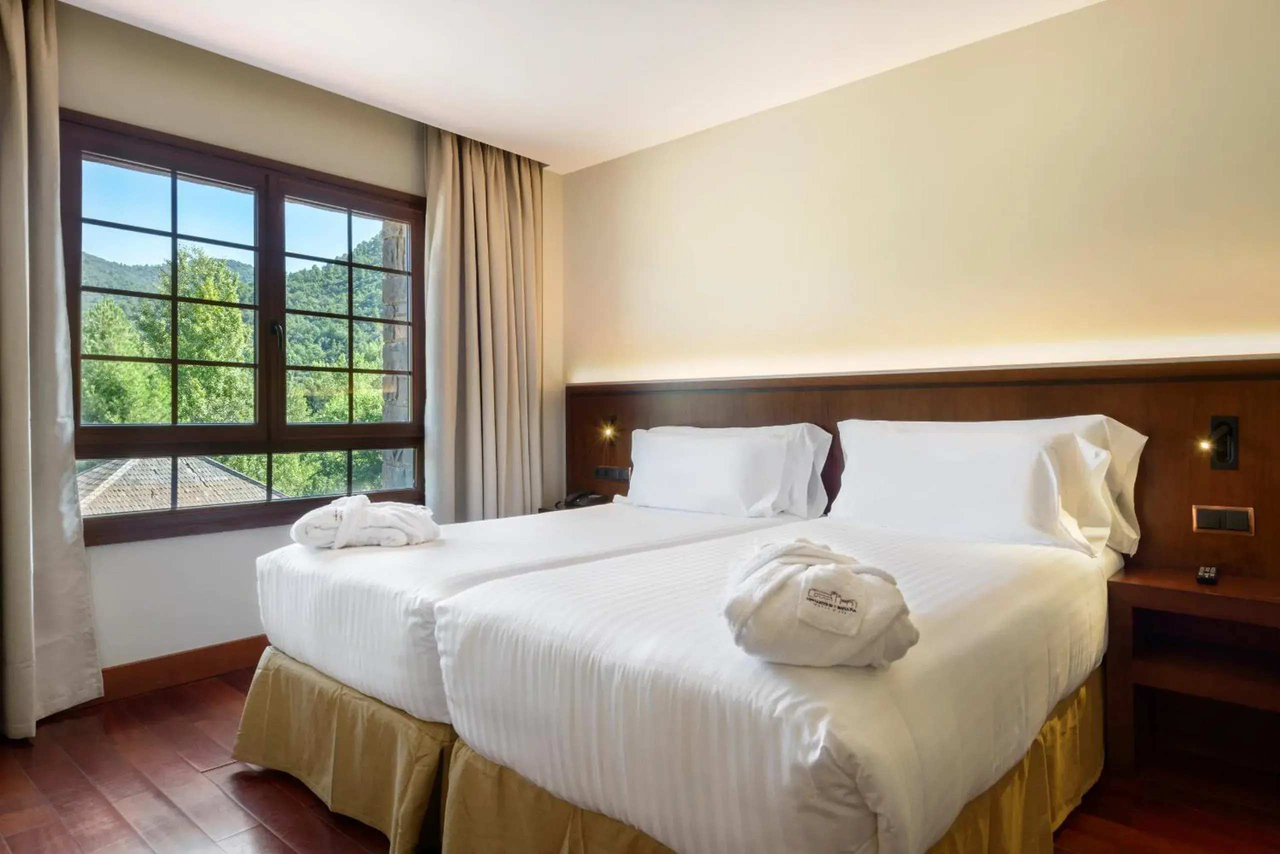 Villa in Hotel & Spa Monasterio de Boltaña Villa in Hotel & Spa Monasterio de Boltaña