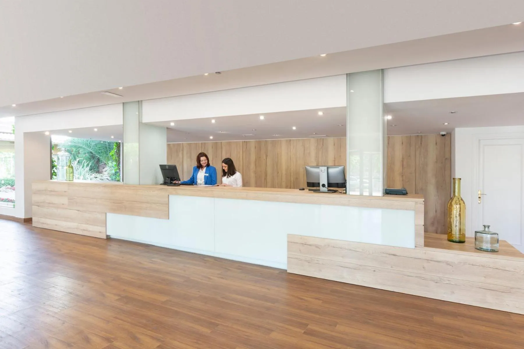 Lobby or reception in Mar Hotels Paguera & Spa