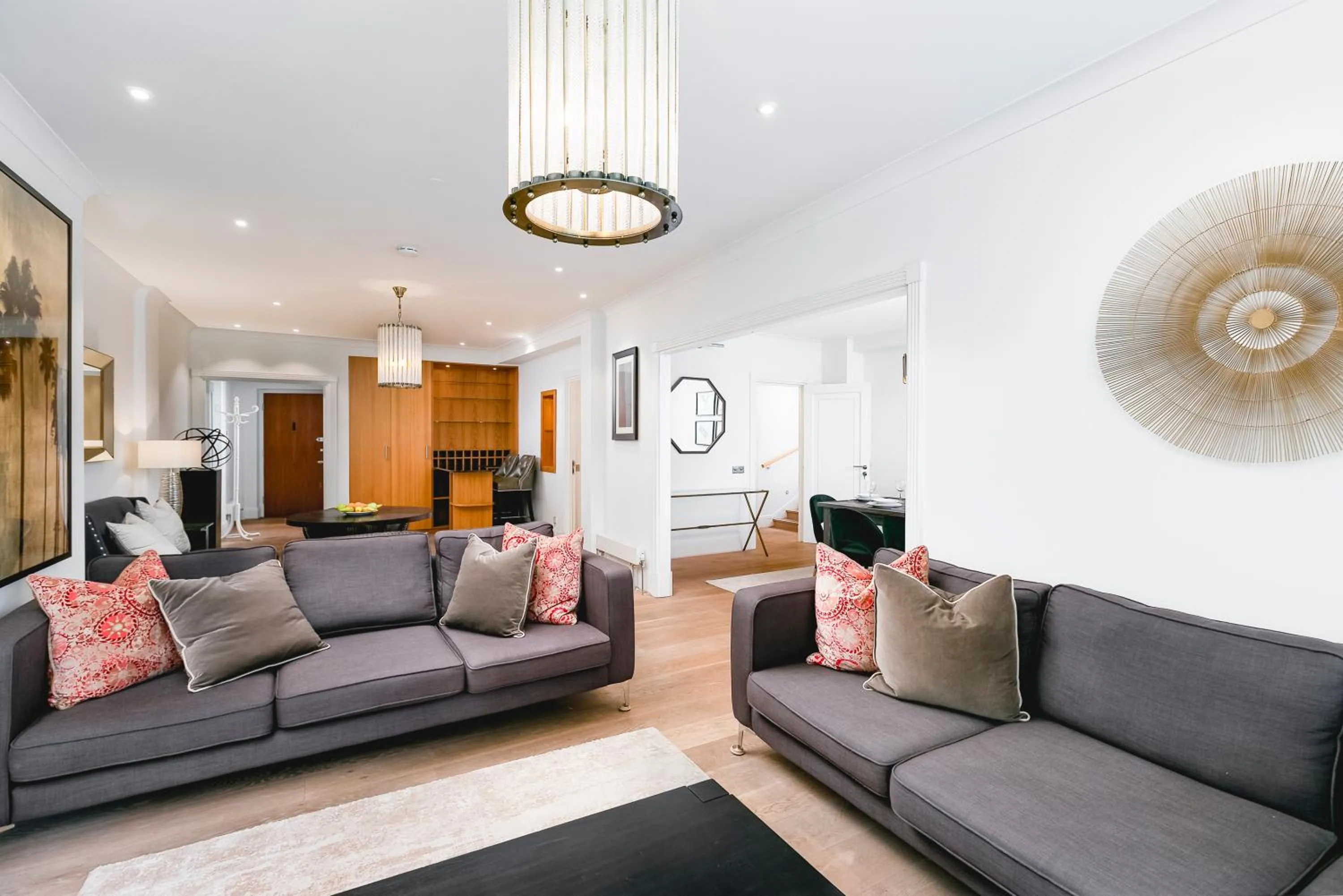 Living room in ' Luxury & Spacious AirConditioned 4 Bed 4 Bath Apartment '