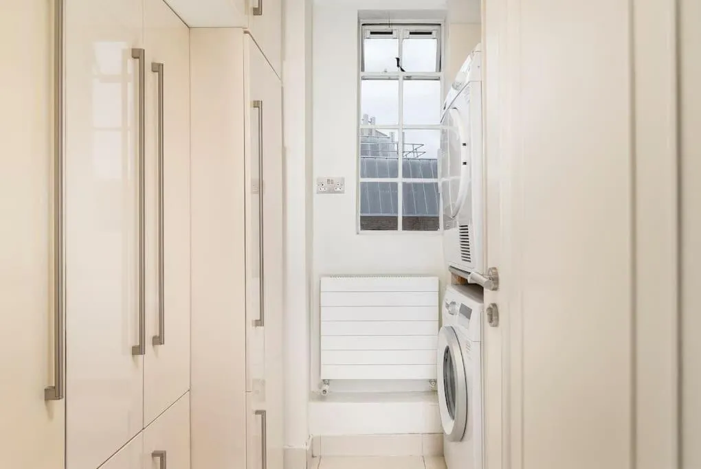 washing machine in ' Luxury & Spacious AirConditioned 4 Bed 4 Bath Apartment '