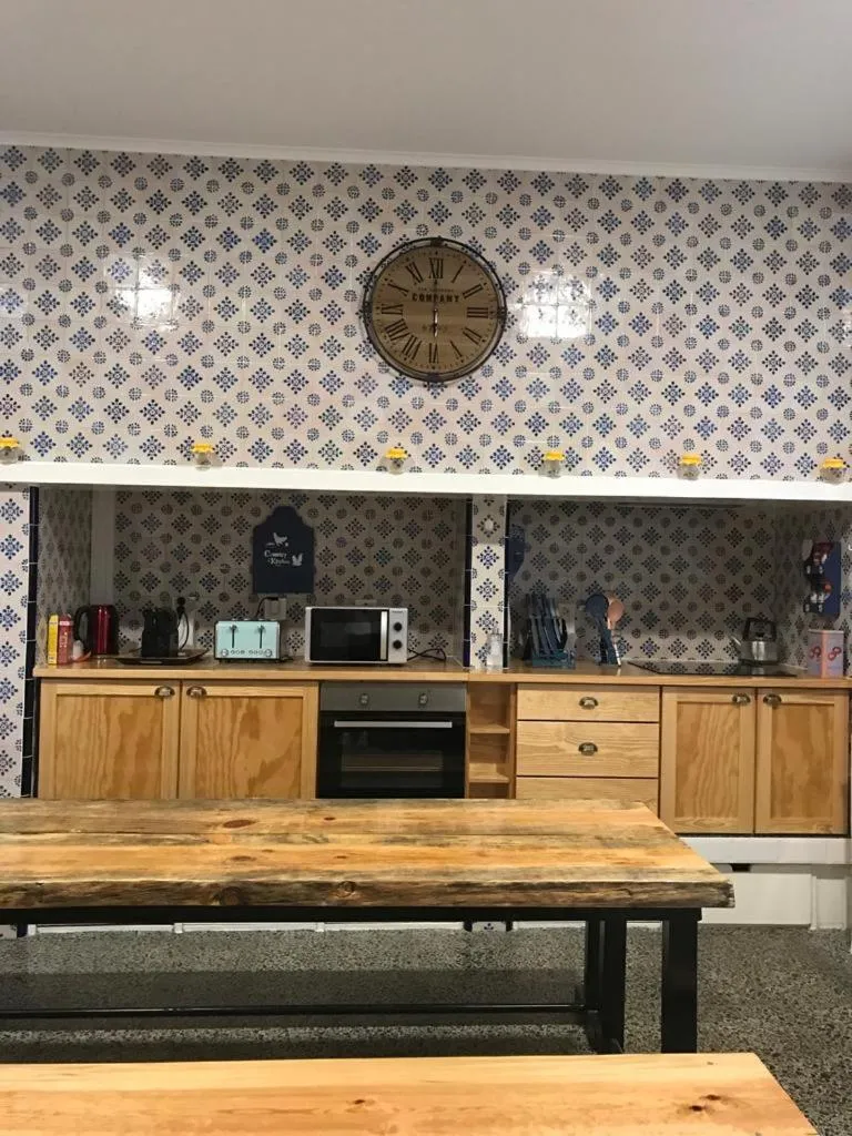 Kitchen or kitchenette in Nerinha Residence