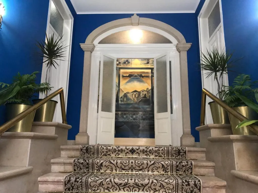 Facade/entrance in Nerinha Residence