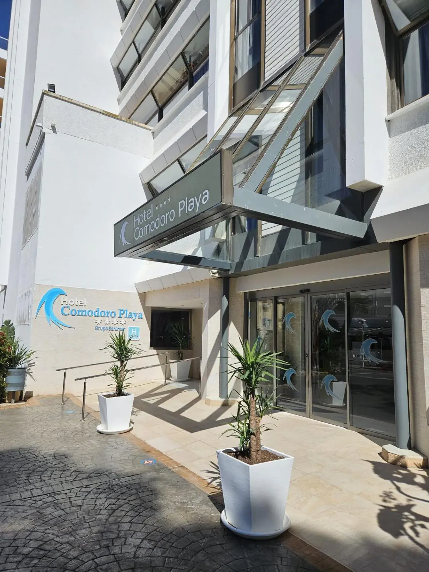 Facade/entrance in Seramar Hotel Comodoro Playa Facade/entrance in Seramar Hotel Comodoro Playa