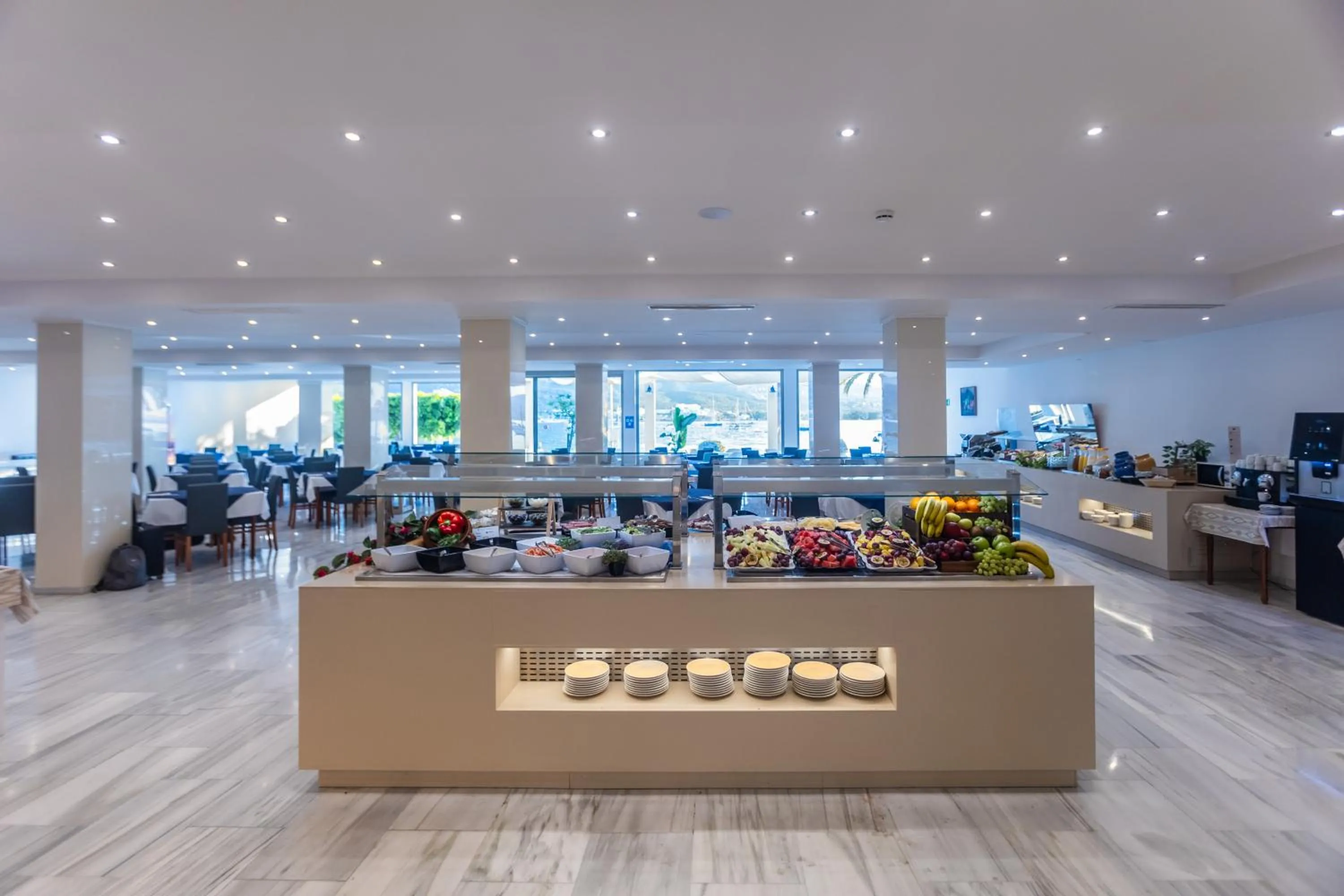 Buffet breakfast in Seramar Hotel Comodoro Playa