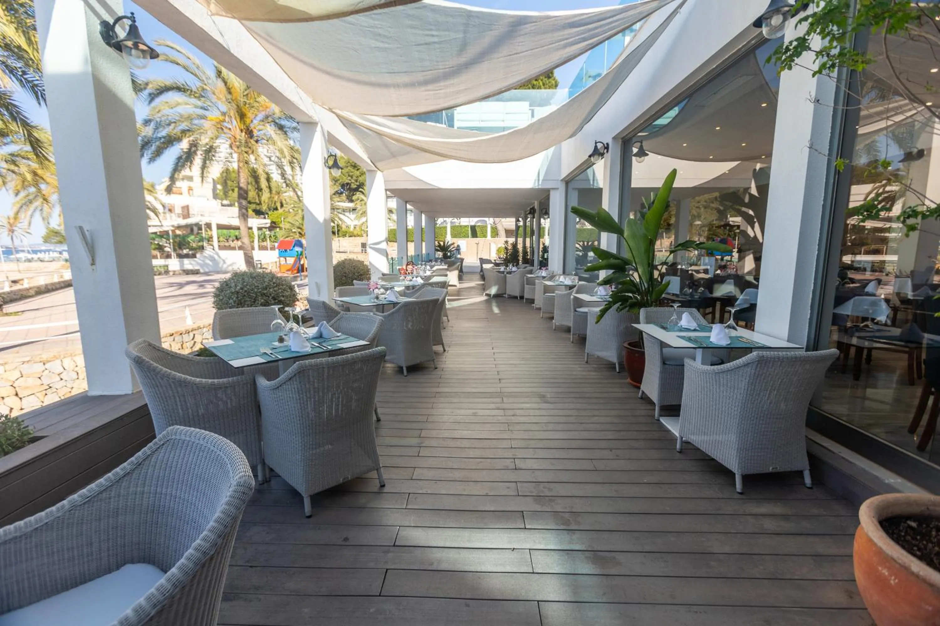 Balcony/Terrace in Seramar Hotel Comodoro Playa