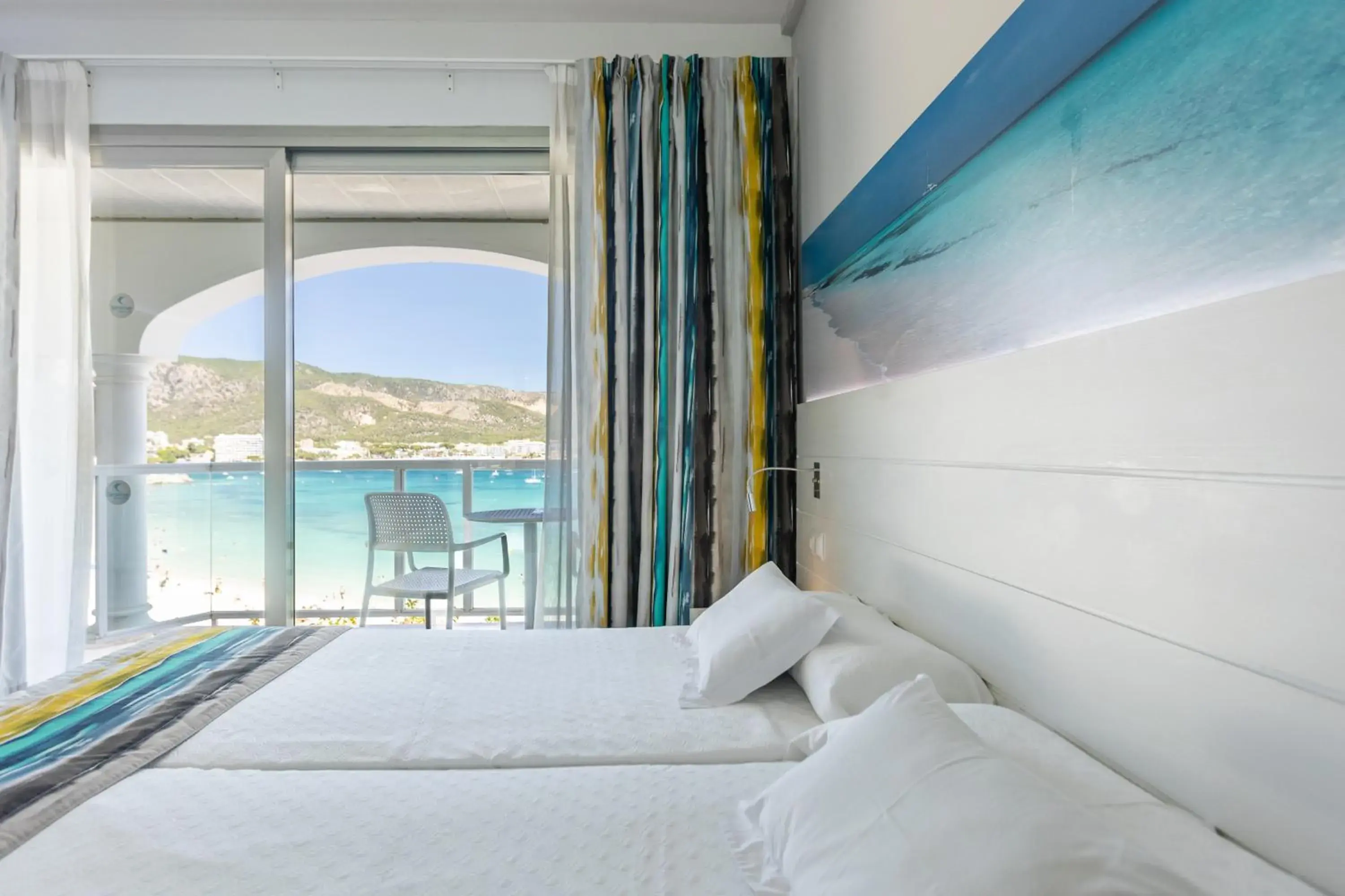 Sea view, Bed in Seramar Hotel Comodoro Playa Sea view, Bed in Seramar Hotel Comodoro Playa