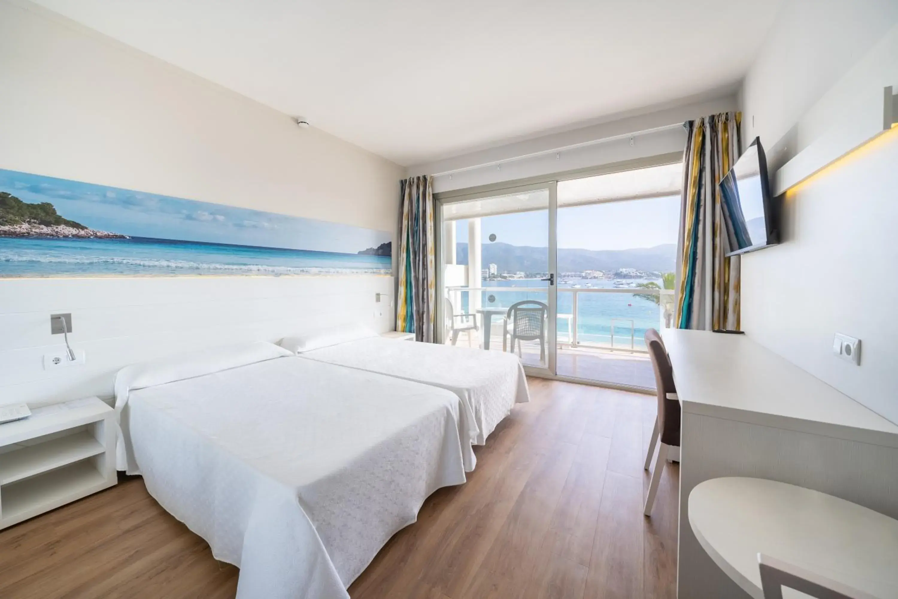 Photo of the whole room, Bed in Seramar Hotel Comodoro Playa Photo of the whole room, Bed in Seramar Hotel Comodoro Playa